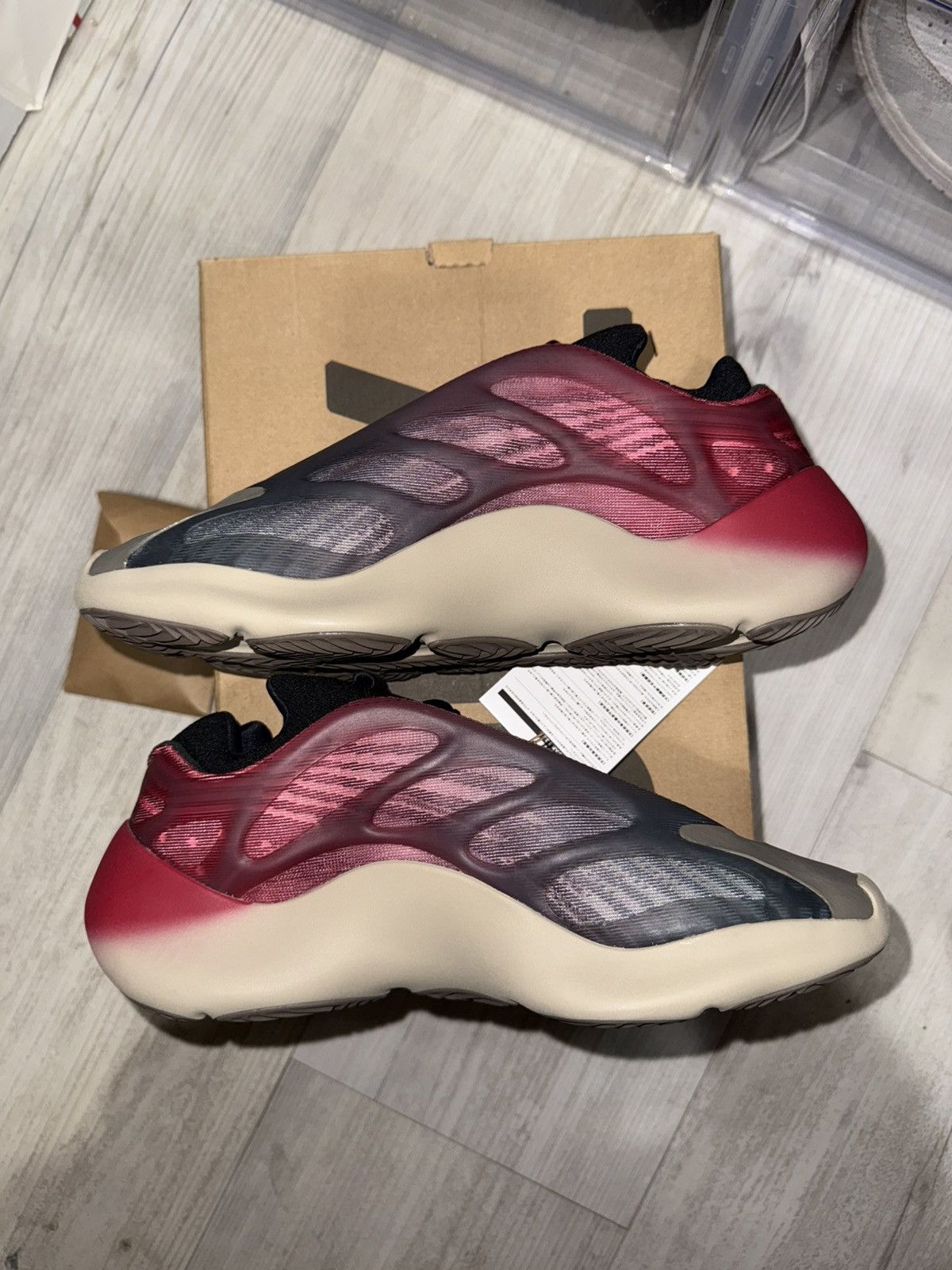 Adidas × Kanye West × Yeezy Adidas Yeezy 700 V3 Fade Carbon Size US 9 / EU 42 - 3 Thumbnail