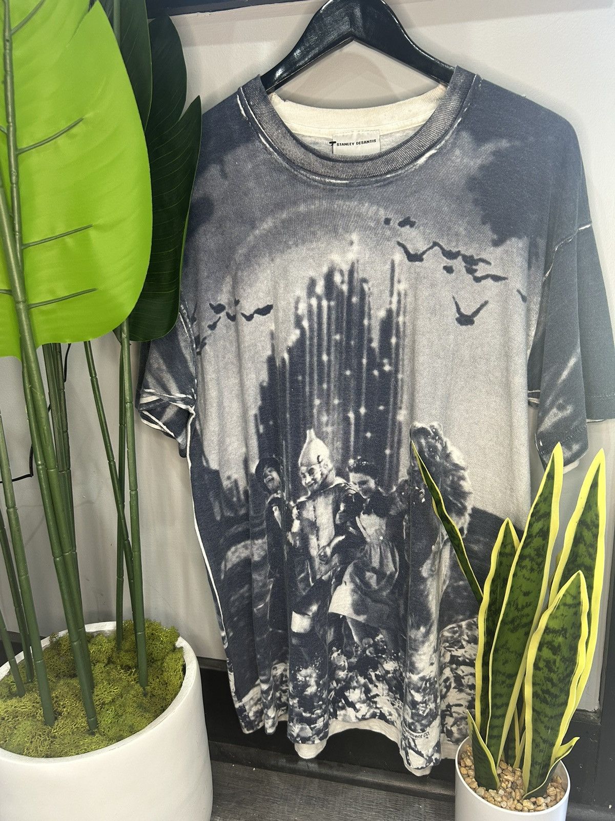 Vintage Vintage Stanley Desantis Wizard Of Oz Shirt Size US XL / EU 56 / 4 - 1 Thumbnail
