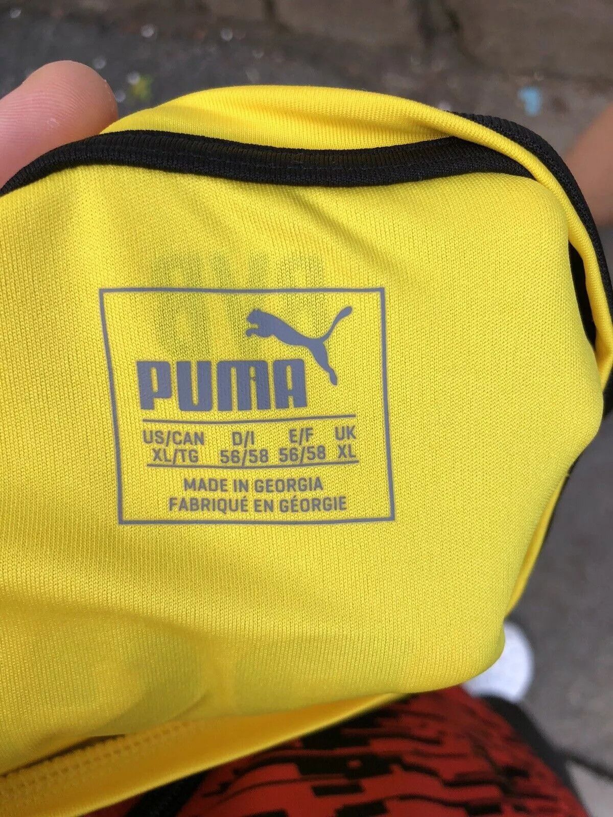 Puma BORUSSIA DORTMUND 2016 2017 HOME FOOTBALL JERSEY LARSEN Size US XL / EU 56 / 4 - 10 Thumbnail