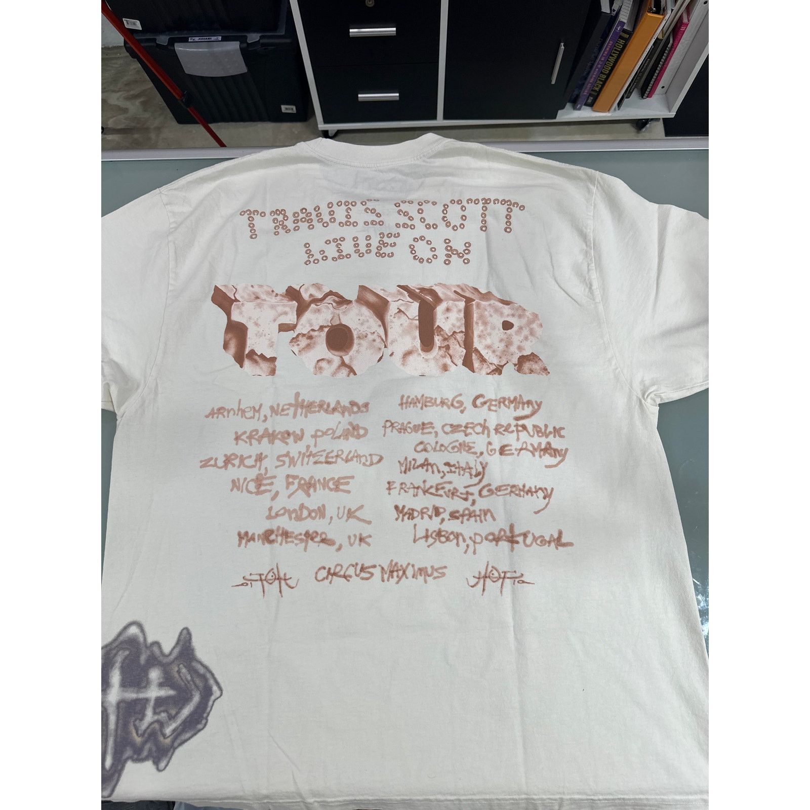 Travis Scott Travis Scott Utopia Tour Skitzo Circus Maximus Tee (2XL) Size US XXL / EU 58 / 5 - 2 Thumbnail