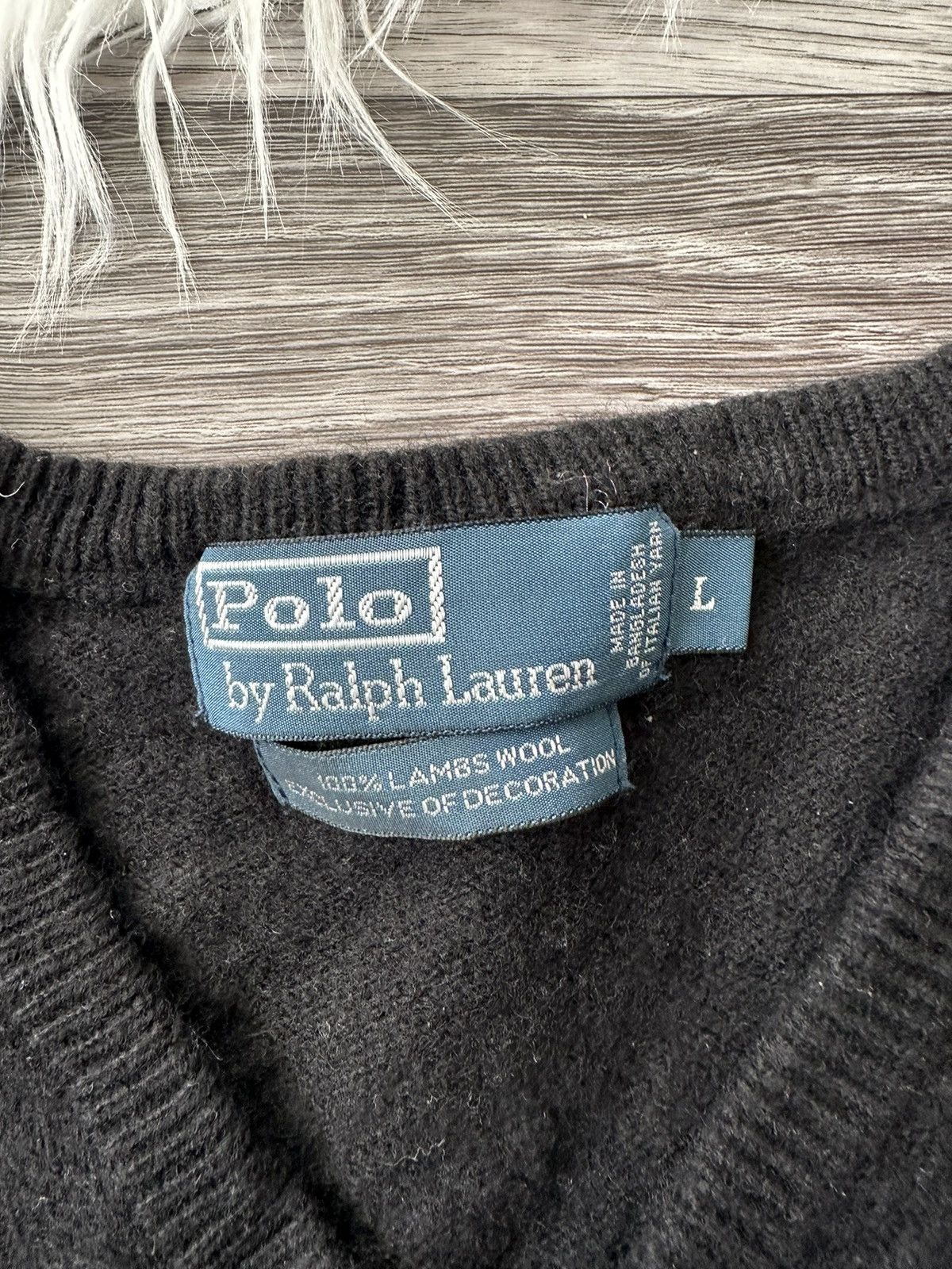 Polo Ralph Lauren Polo Ralph Lauren Black V Neck Wool Sweater hype y2k vintage Size US S / EU 44-46 / 1 - 4 Thumbnail