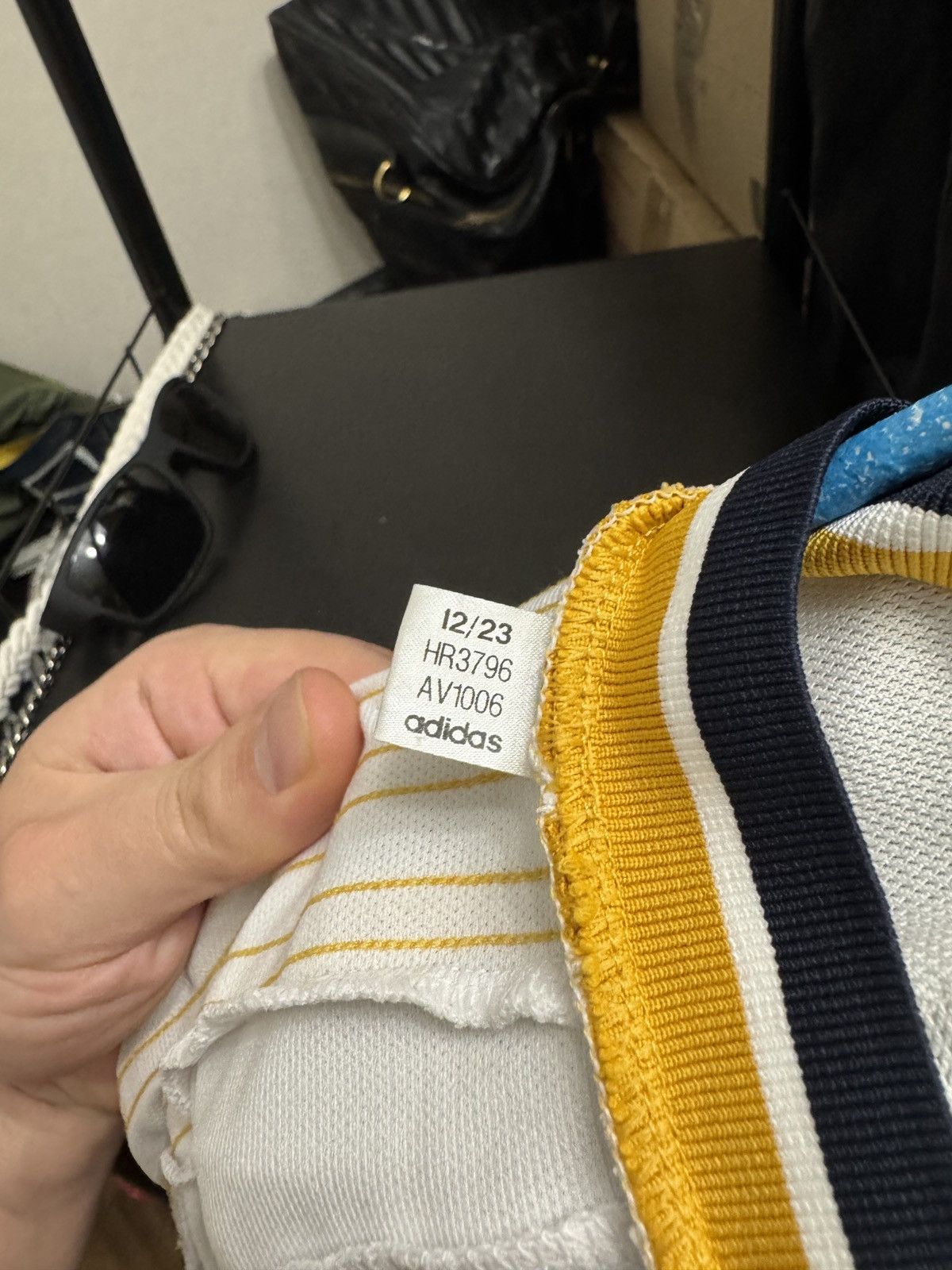 Adidas Jersey Adidas Real Madrid Home 2023/2024 Medium Shirt HR3796 Size US M / EU 48-50 / 2 - 12 Thumbnail