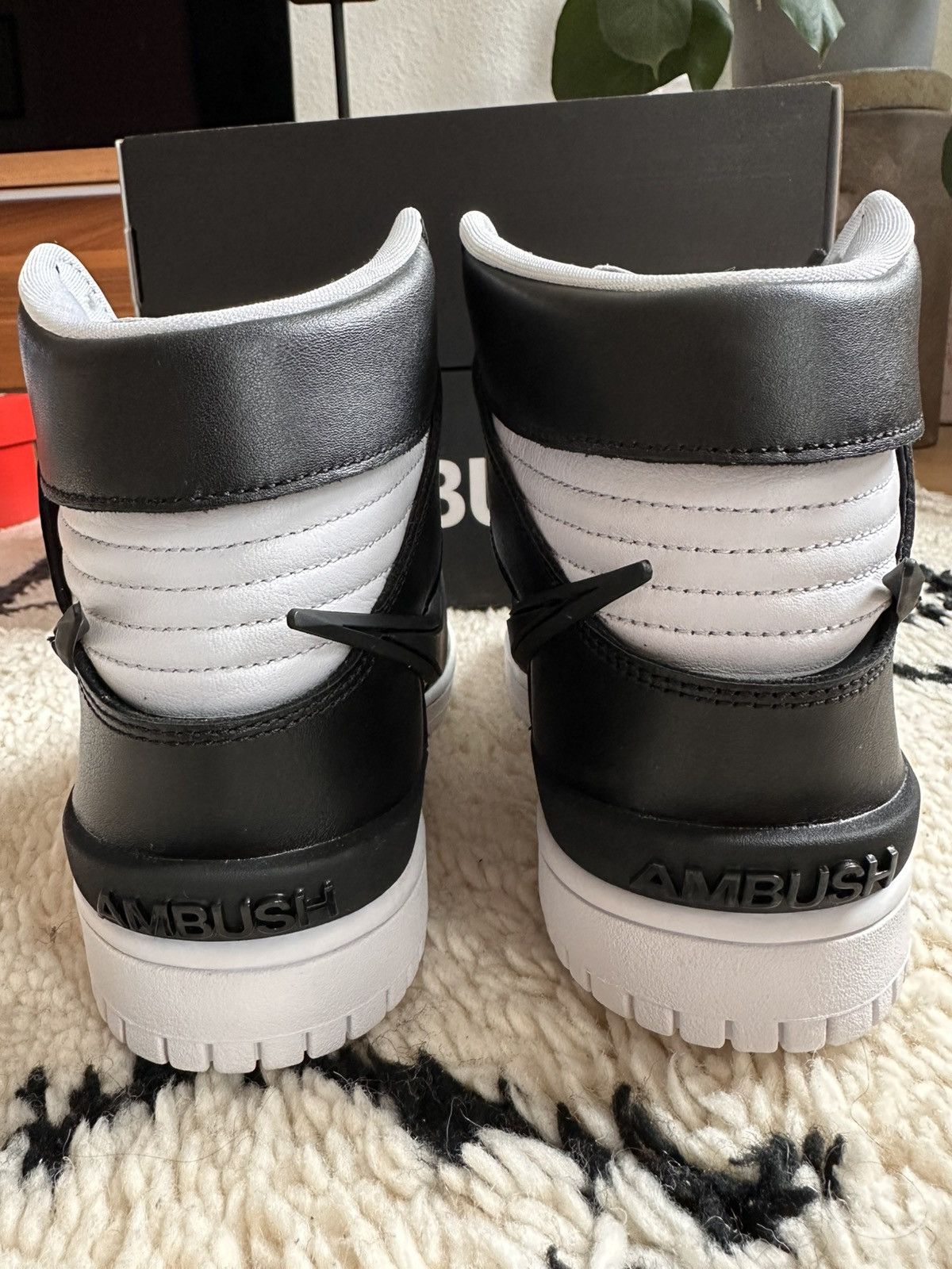 Nike Nike Dunk HI/ Ambush Size US 7 / EU 40 - 3 Thumbnail