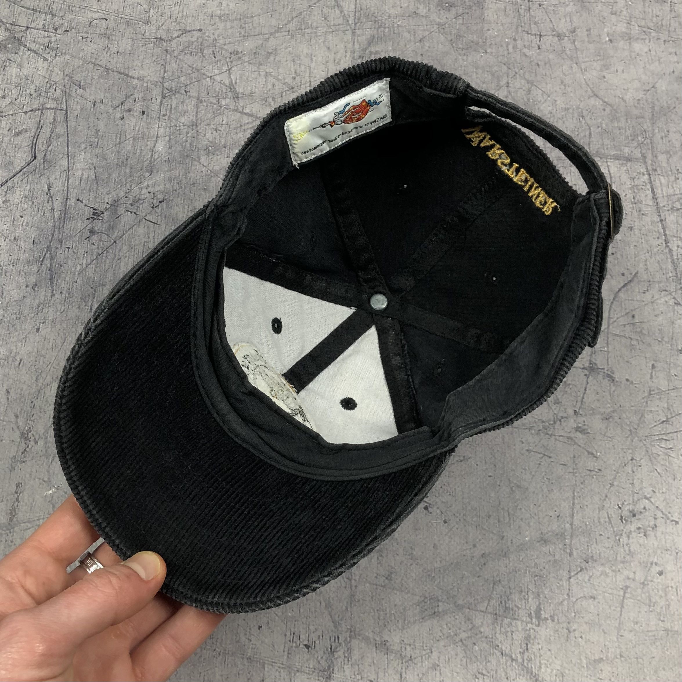 Vintage Vintage Warsteiner Corduroy Cap 90s Size ONE SIZE - 5 Thumbnail