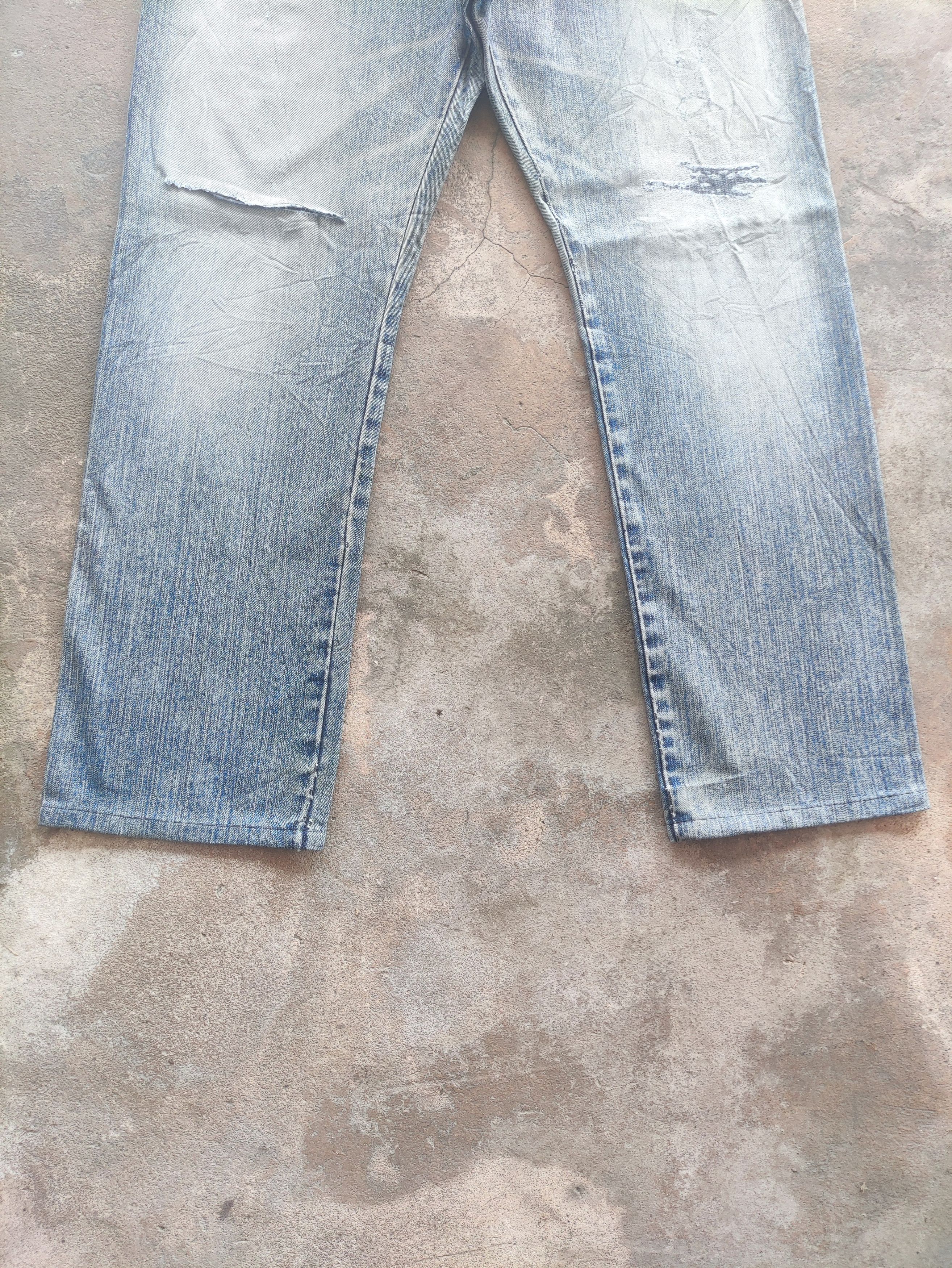 Jean × Lee × Vintage Vintage Lee Japan Denim Distressed Faded Pants Jeans W34 Size US 34 / EU 50 - 4 Thumbnail