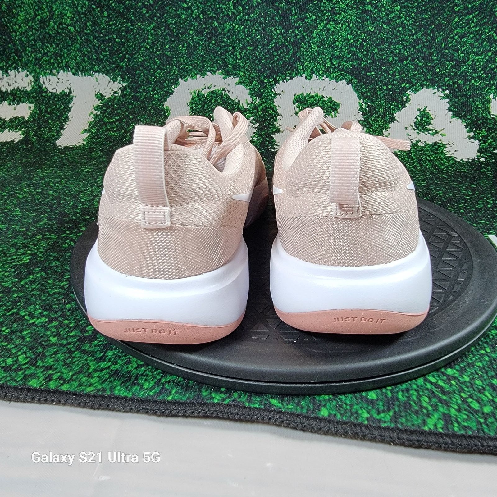Nike NIKE WOMENS CITY REP TR TRAINING SHOES #DA1351 604 Sz 9W Size US 9 / IT 39 - 3 Thumbnail