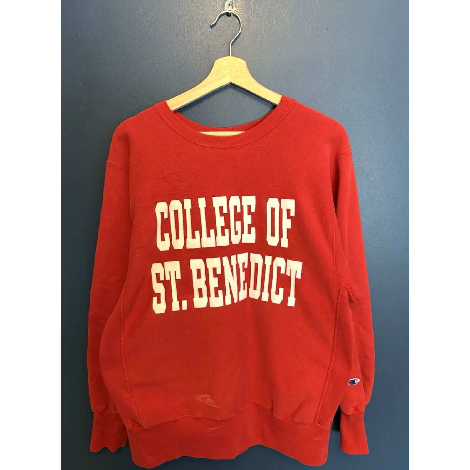 Champion VINTAGE Champion Reverse Weave Sweatshirt Red 90s Large Men Pullover Reversible St Benedict College Size L Size US L / EU 52-54 / 3 - 3 Thumbnail