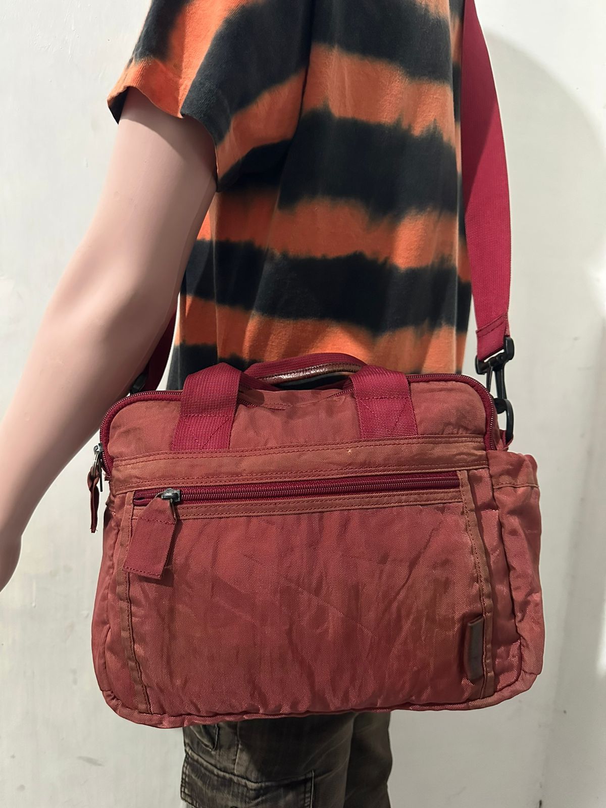 Yohji Yamamoto Vintage Doux Ysaccs by Yohji Yamamoto Crossbody / sling bag Size ONE SIZE - 2 Thumbnail