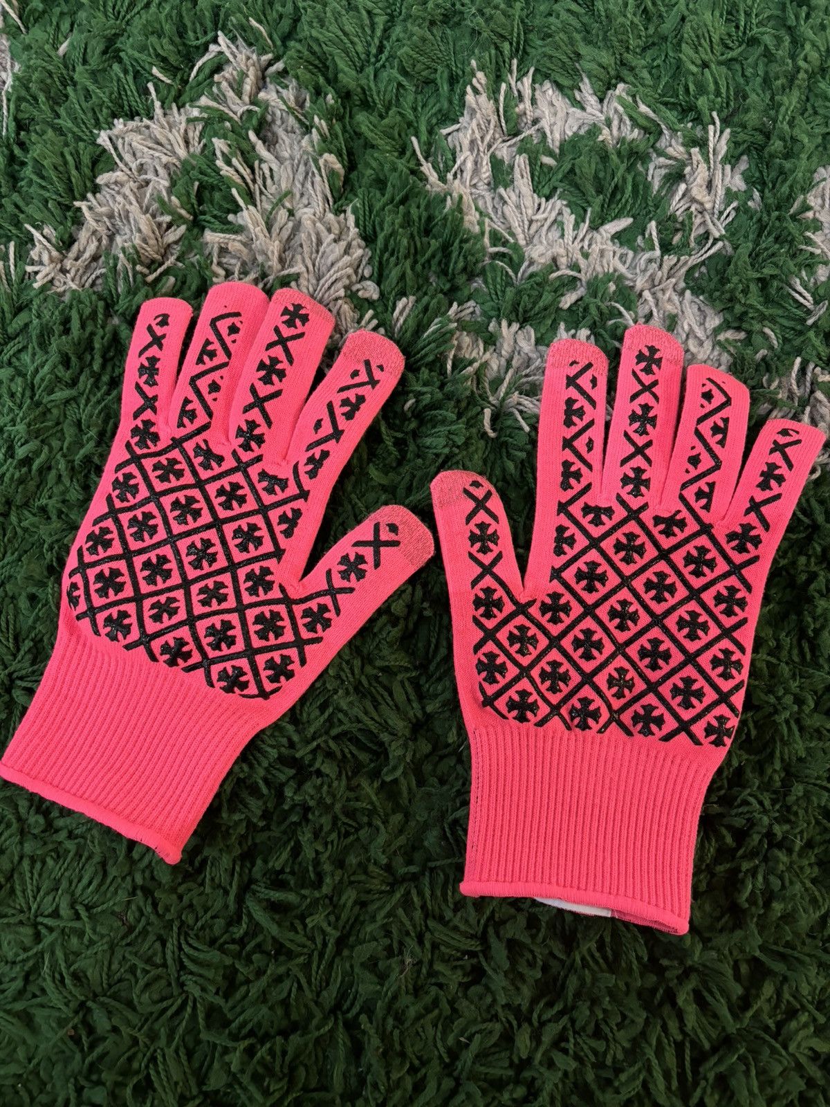 image of Chrome Hearts Pink Gloves, Men's