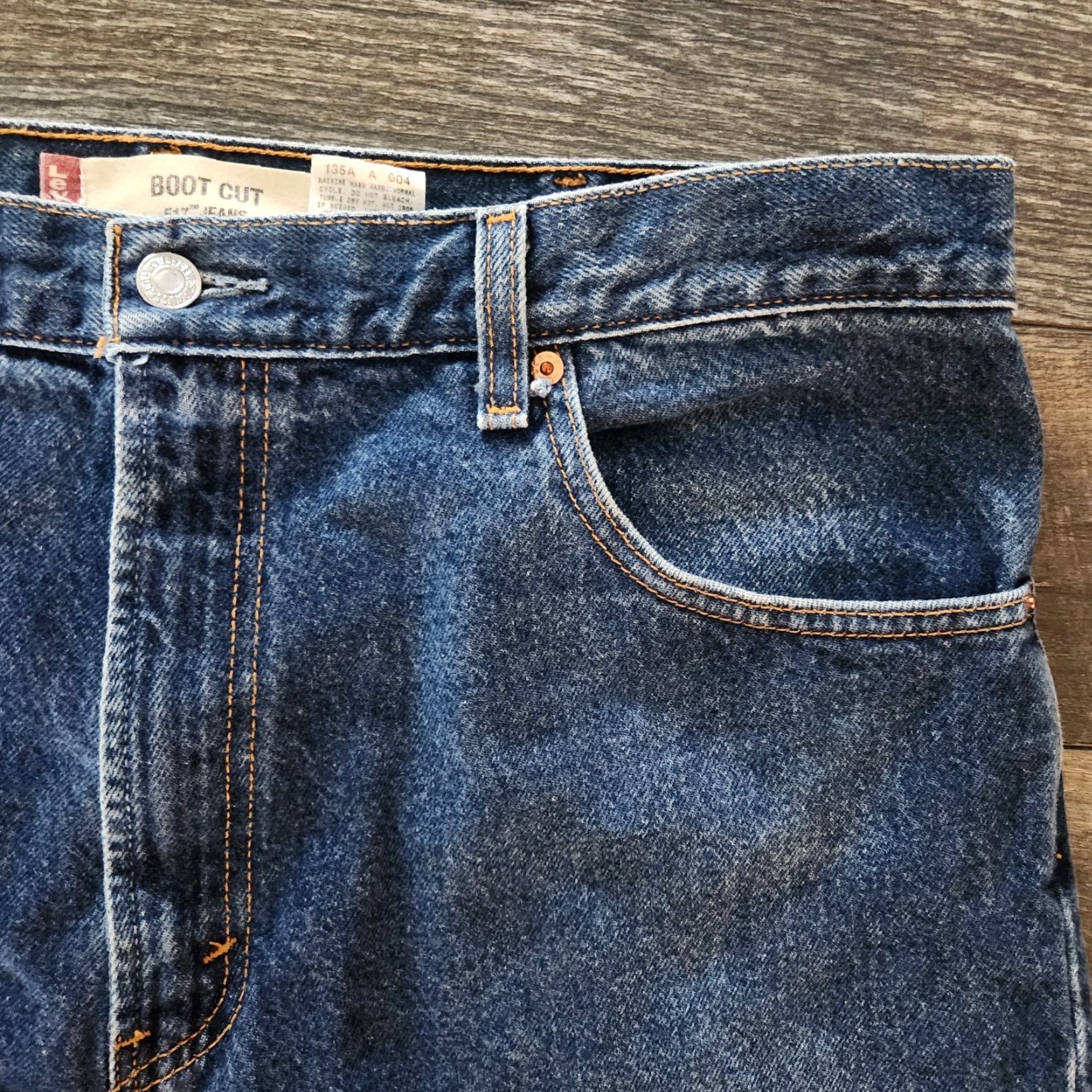 Levi's VINTAGE Levi's 517 Jeans Mens 38x32 Blue Bootcut Y2K Dark Wash Cowboy Jeans Mens 38x32 Blue Bootcut Western USA 517 Size US 38 / EU 54 - 4 Thumbnail