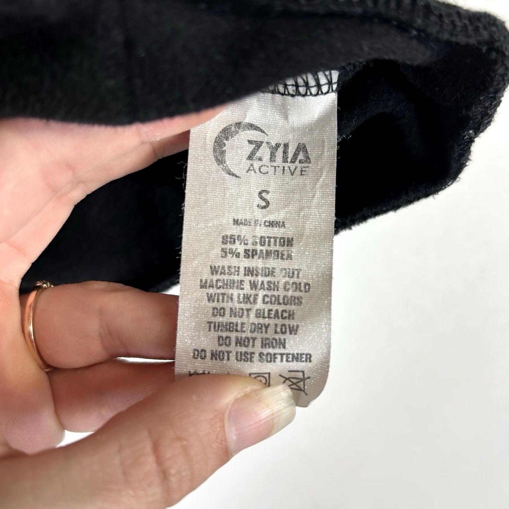 Vintage Zyia Active Hoodie Womens S Black Pullover Sweatshirt Fleece Hooded Ladies Size S / US 4 / IT 40 - 4 Thumbnail