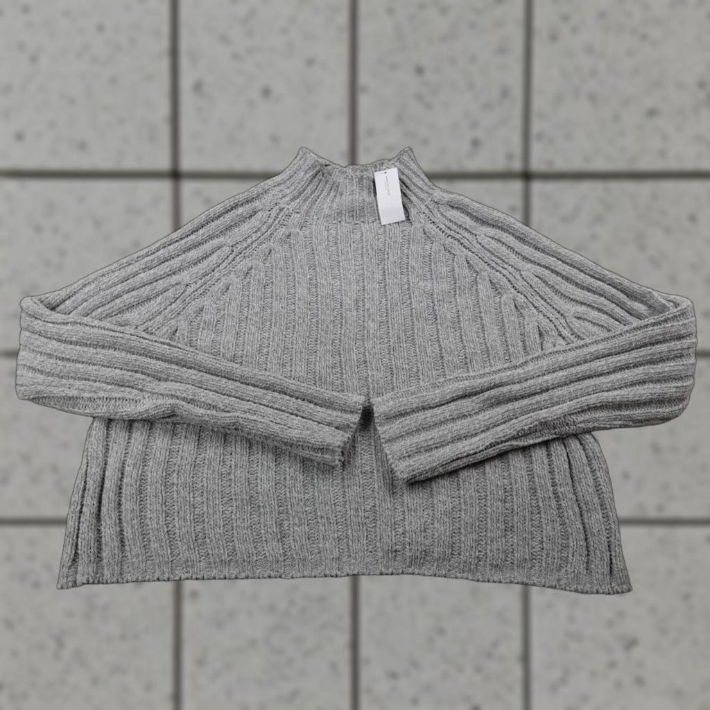 American Eagle Outfitters American Eagle Sweatshirt Womens M Gray Mock Cable Knit Fisherman Pullover Regular Knit Casual, Travel, Workwear Mens Womens Girls Size M / US 6-8 / IT 42-44 - 1 Thumbnail