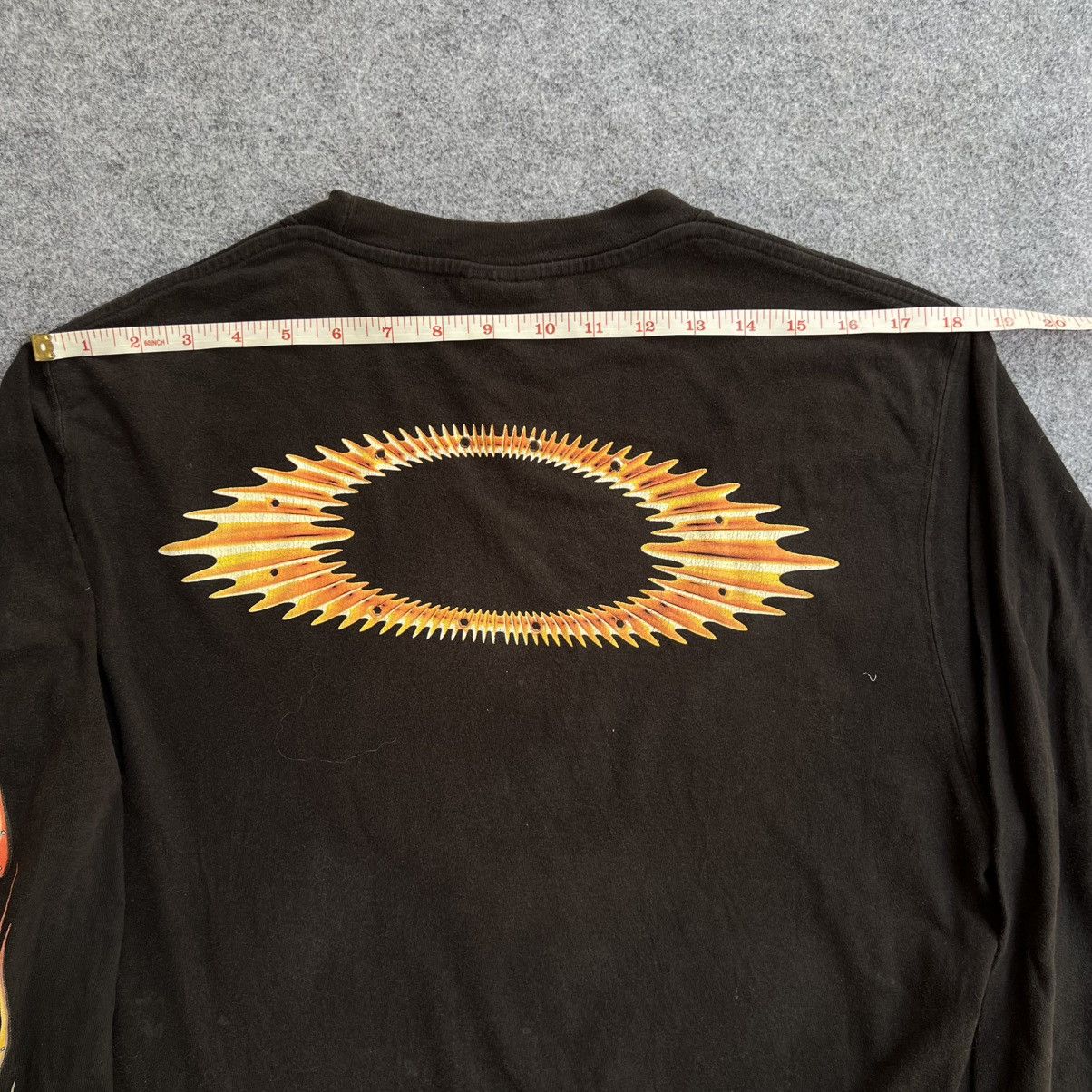 Oakley 🔥Rare🔥 Oakley Software flaming crossbone Long sleeve t shirt Size US M / EU 48-50 / 2 - 9 Thumbnail