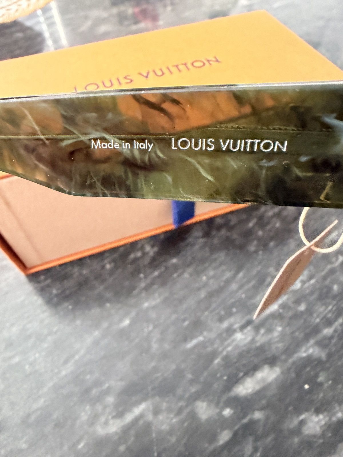 Louis Vuitton Louis Vuitton Green Marbled cyclone Sunglasses E Size ONE SIZE - 4 Thumbnail