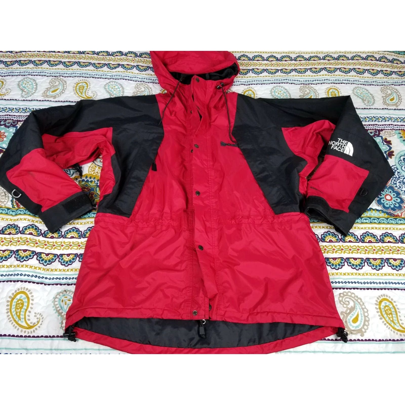 The North Face VINTAGE The North Face Gore Tex Hoodie Coat Mens L Red 90s TNF Coat 30in 27in Pit to Pit Size US L / EU 52-54 / 3 - 5 Thumbnail