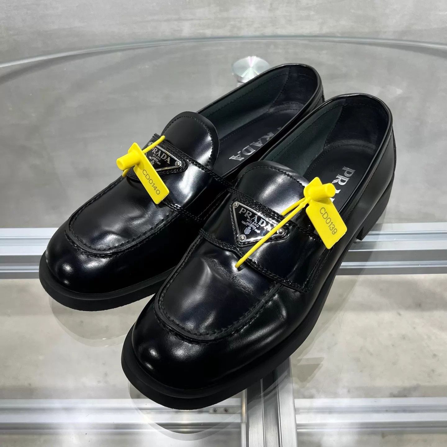 Prada Prada Black Triangle Logo Loafers 38 Original Box CD0139 Size US 7.5 / IT 37.5 - 2 Thumbnail