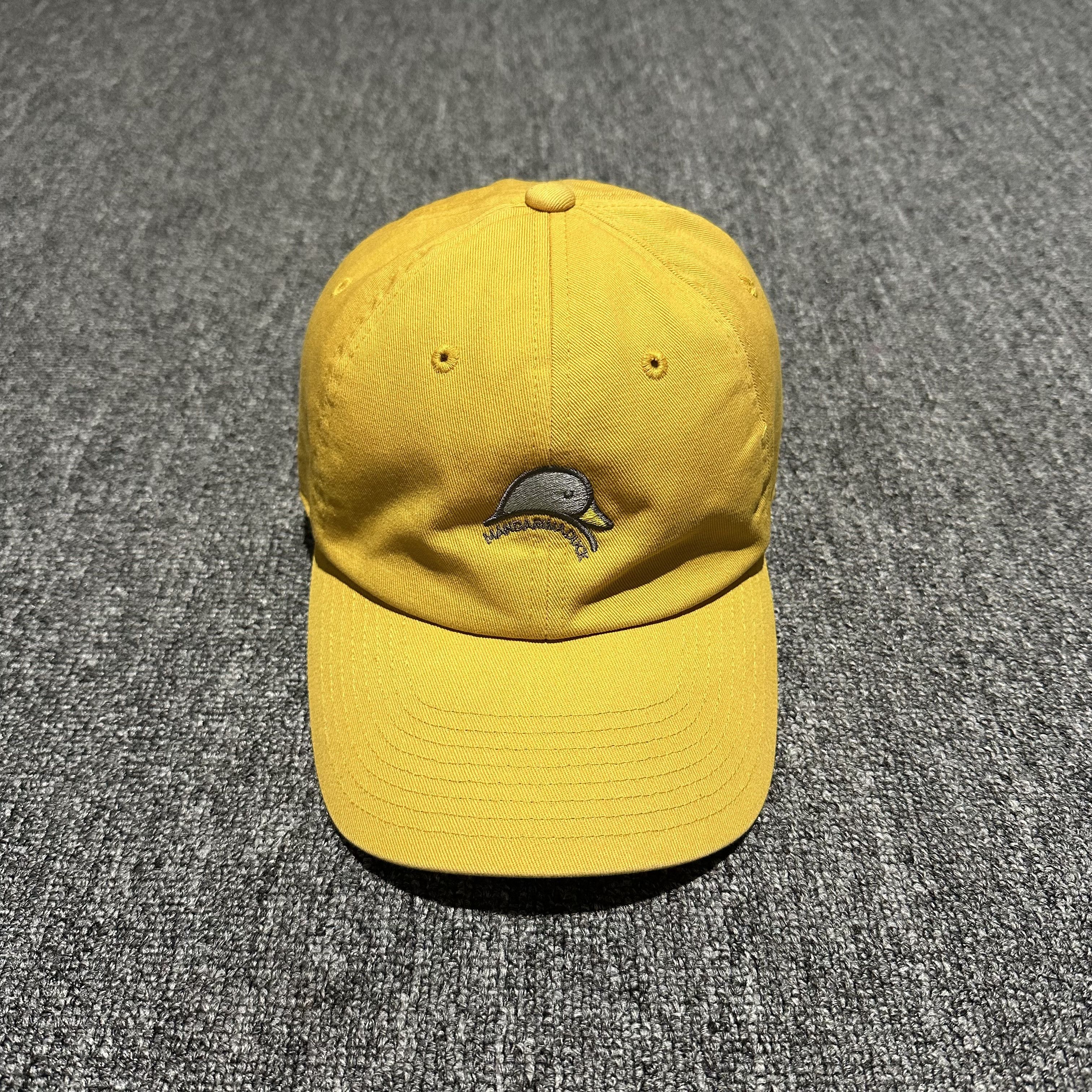 Mandarina Duck hats