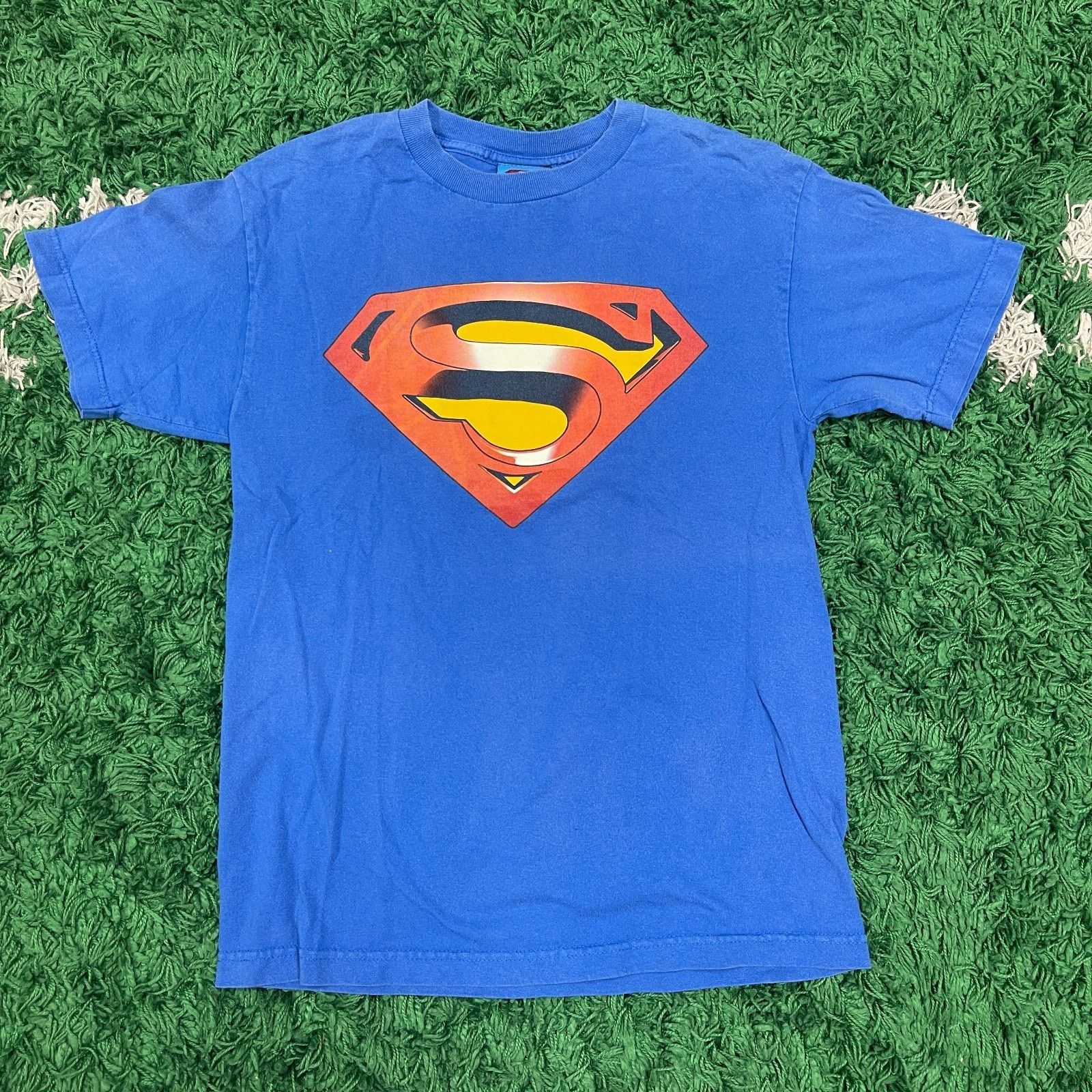 Vintage Vintage Y2K Superman Logo Blue Tee T Shirt Size Medium M Size US M / EU 48-50 / 2 - 1 Thumbnail