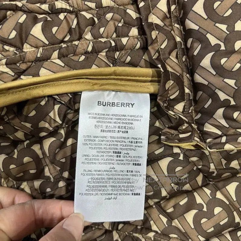 Burberry Burberry Yellow Quilted Short Jacket for Women. Size S / US 4 / IT 40 - 6 Thumbnail