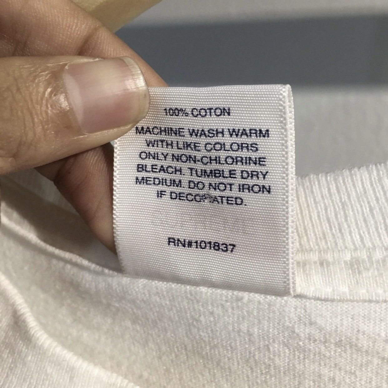 Supreme Supreme "Middle Finger to the World" Tee SS19 White Size US M / EU 48-50 / 2 - 5 Thumbnail