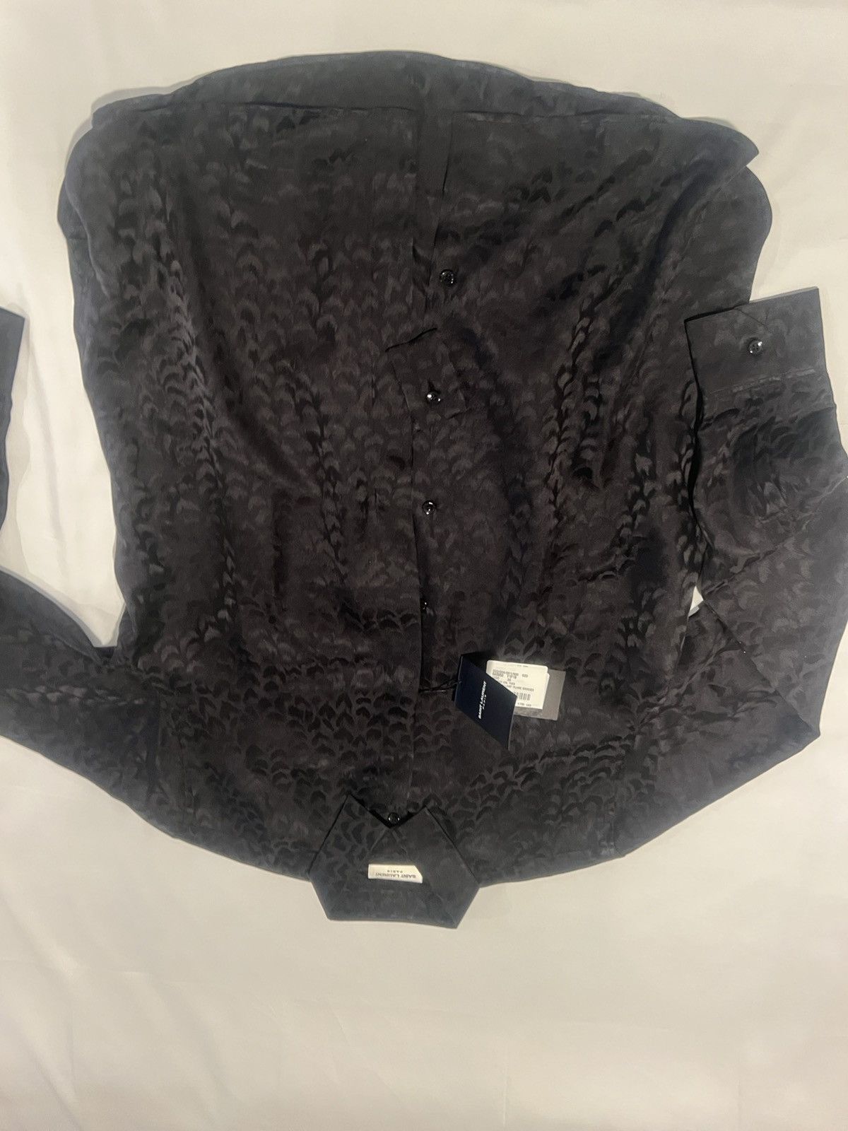 Saint Laurent Paris Saint Laurent men’s silk shirt. 39/15.5/M. $1190 Size US S / EU 44-46 / 1 - 2 Thumbnail