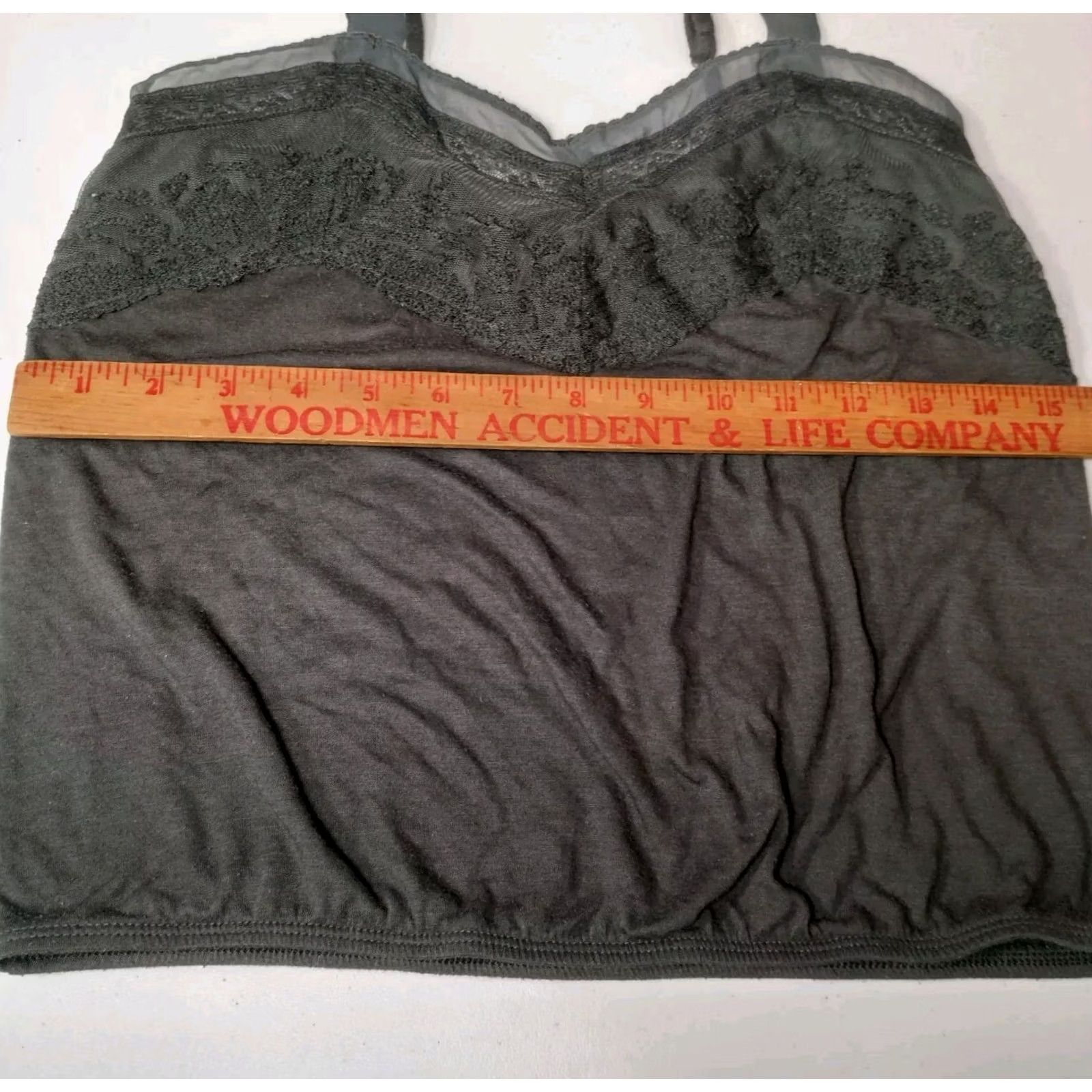 American Eagle Outfitters VINTAGE American Eagle Outfitters Tank Top Women Small Lace Top Elastic Waist Gray Sleeveless V-Neck Camisole Size S / US 4 / IT 40 - 6 Thumbnail