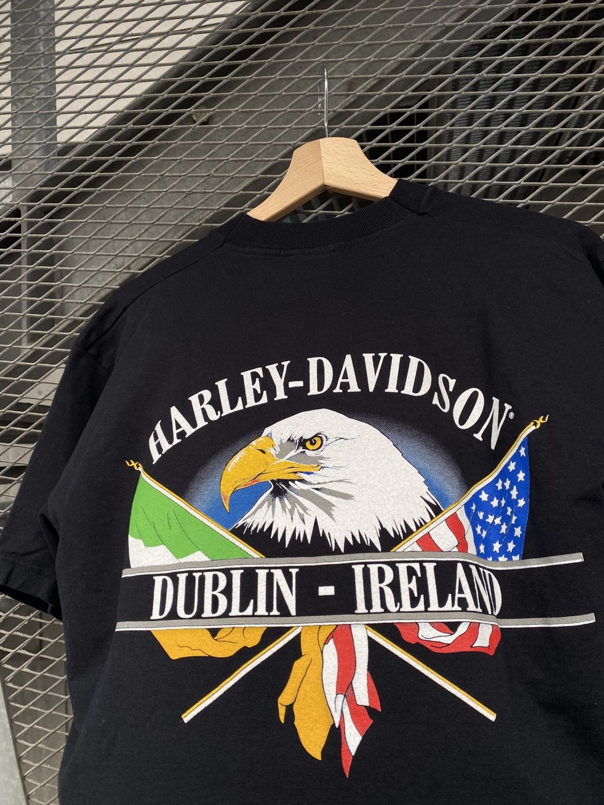 Harley Davidson Vintage Harley-Davidson Dublin Ireland Back Logo T-Shirt Size US M / EU 48-50 / 2 - 7 Thumbnail