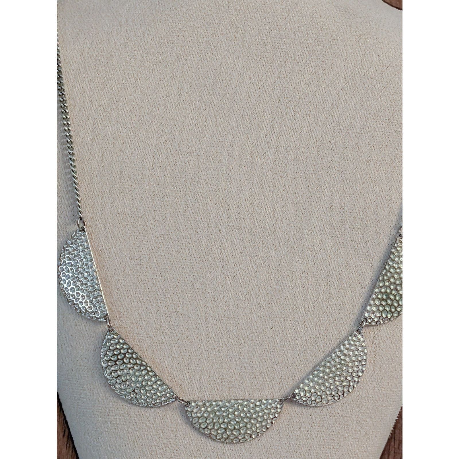 Vintage VTG 2000s 18" Silver-Tone Hammered Metal Half-Moon Necklace Size ONE SIZE - 2 Thumbnail