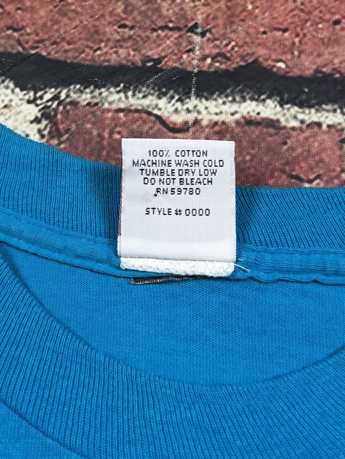 Guess Vintage 90s Guess Teal Blue Single Stitched T Shirt Marciano Size US L / EU 52-54 / 3 - 8 Thumbnail