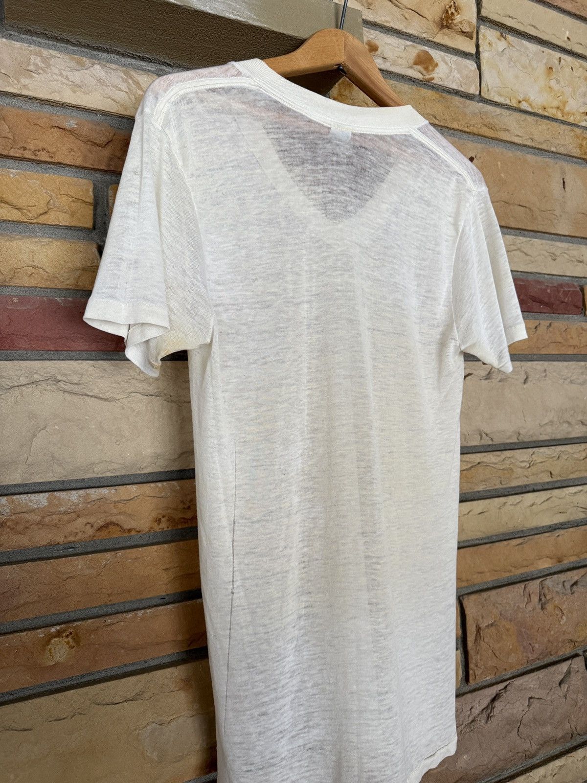 Vintage Vintage 70s JcPenney Paper Thin V-Neck Blank White Tee Size US M / EU 48-50 / 2 - 7 Thumbnail