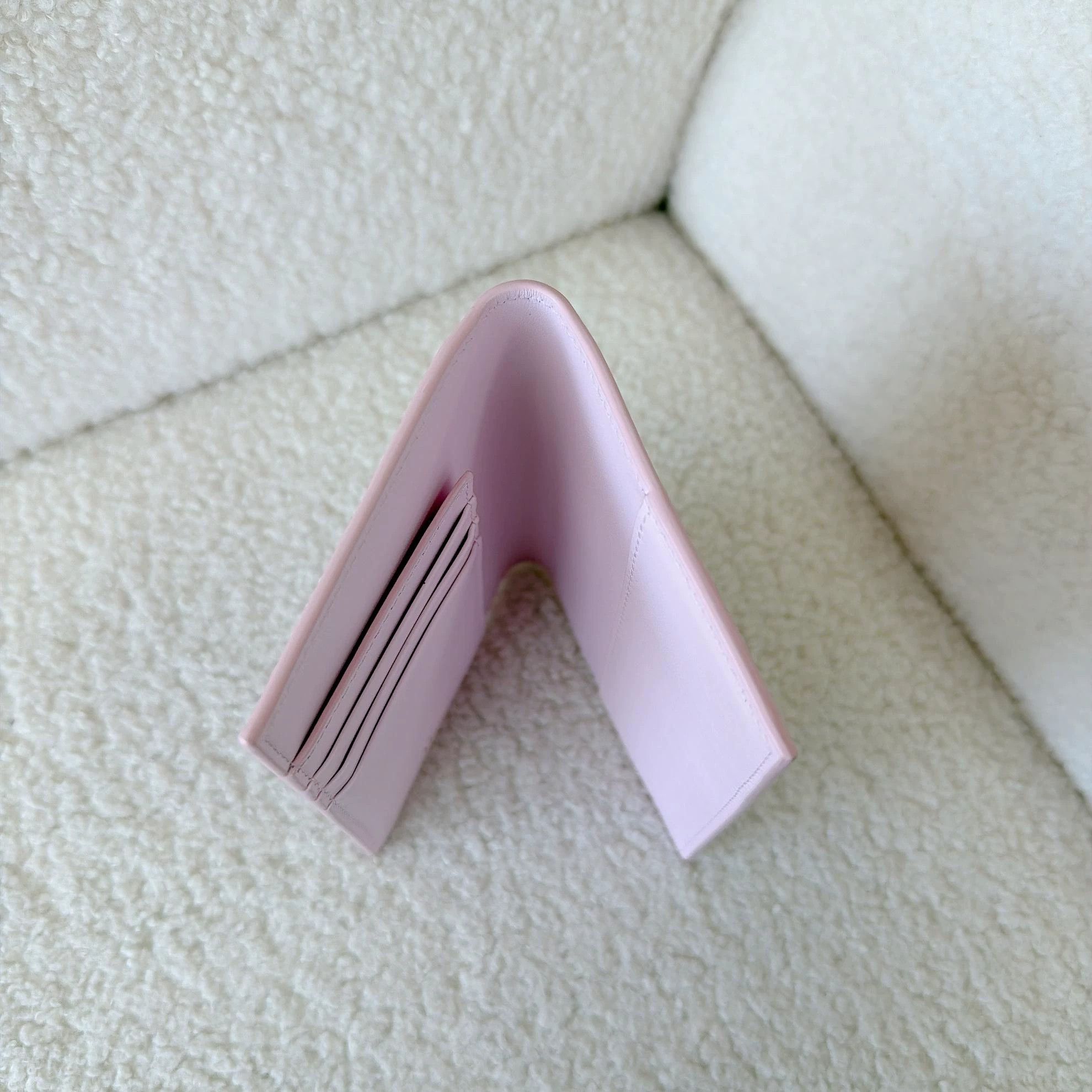 Dior Dior Salon Médaillon Pink Passport Holder 7283 Size ONE SIZE - 5 Thumbnail