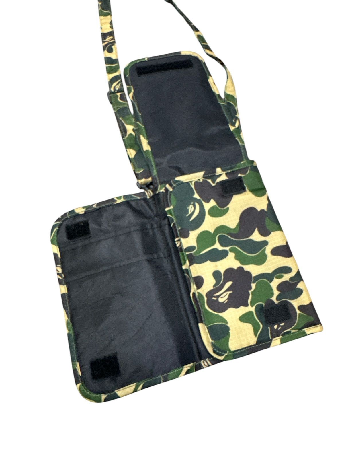Bape A BATHING APE BAPE MAGAZINE MERCHANDISE CROSSBODY BAG Size ONE SIZE - 3 Thumbnail