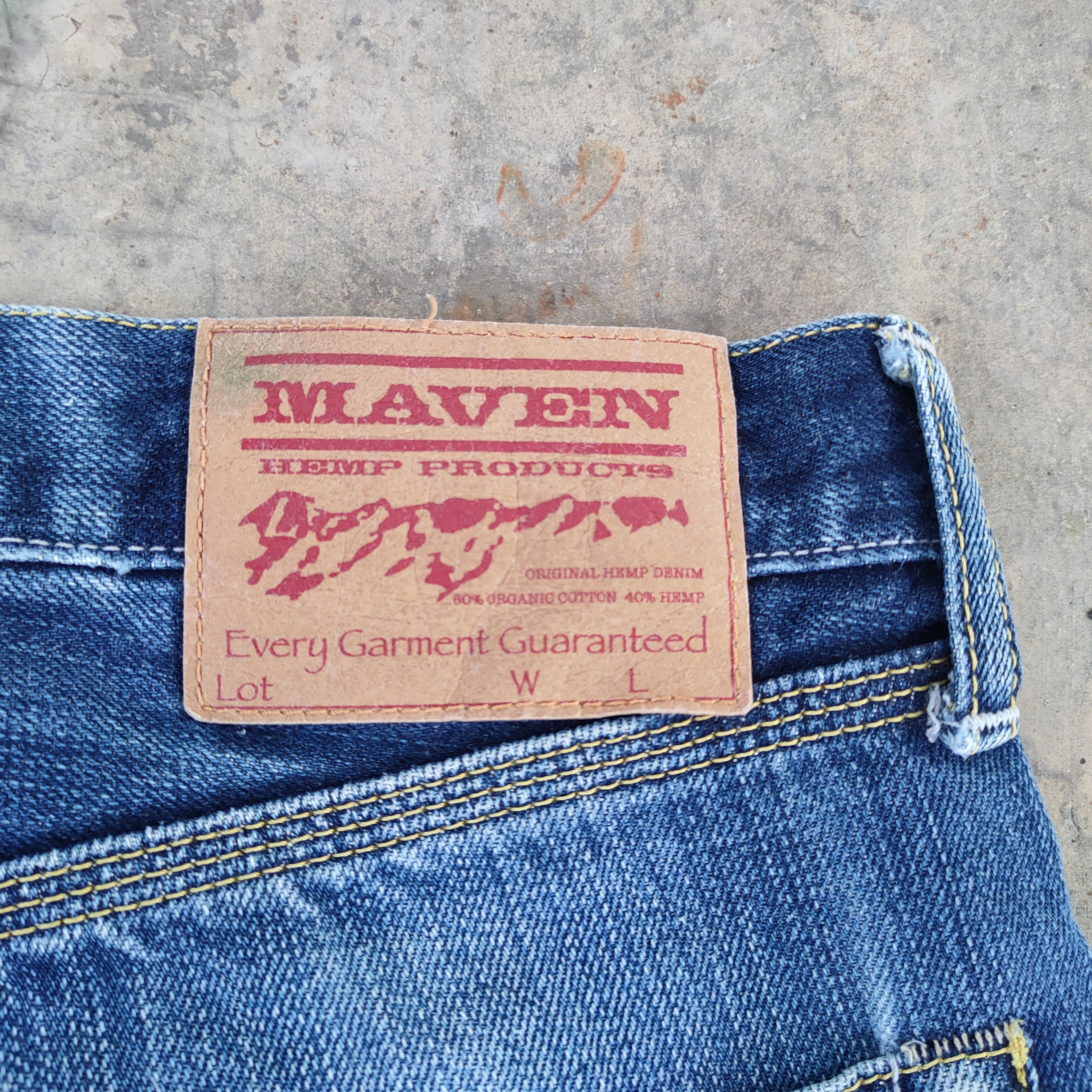 Japanese Brand W33 VINTAGE MAVEN FADED JEANS DENIM PANTS Size US 33 - 12 Thumbnail