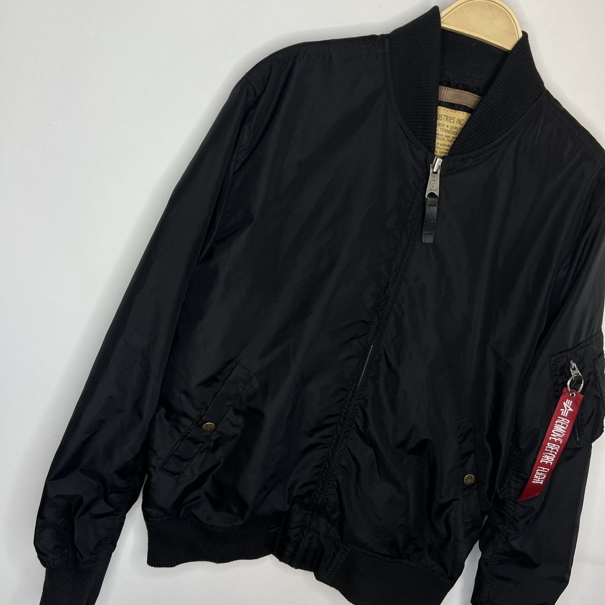 Alpha Industries Alpha Industries Bomber Jacket MA-1 Black Nylon L size Size US L / EU 52-54 / 3 - 3 Thumbnail