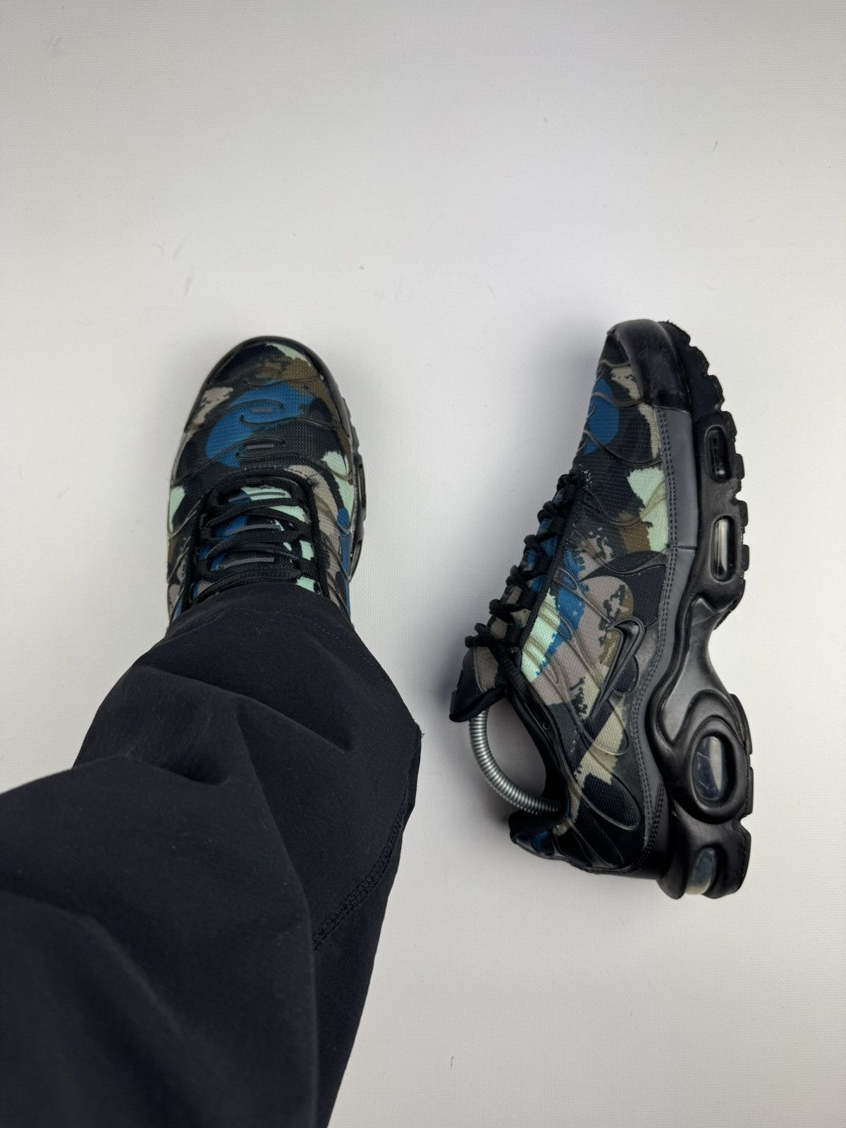 Nike Air Max TN Plus Off Noir Black Enamel US10