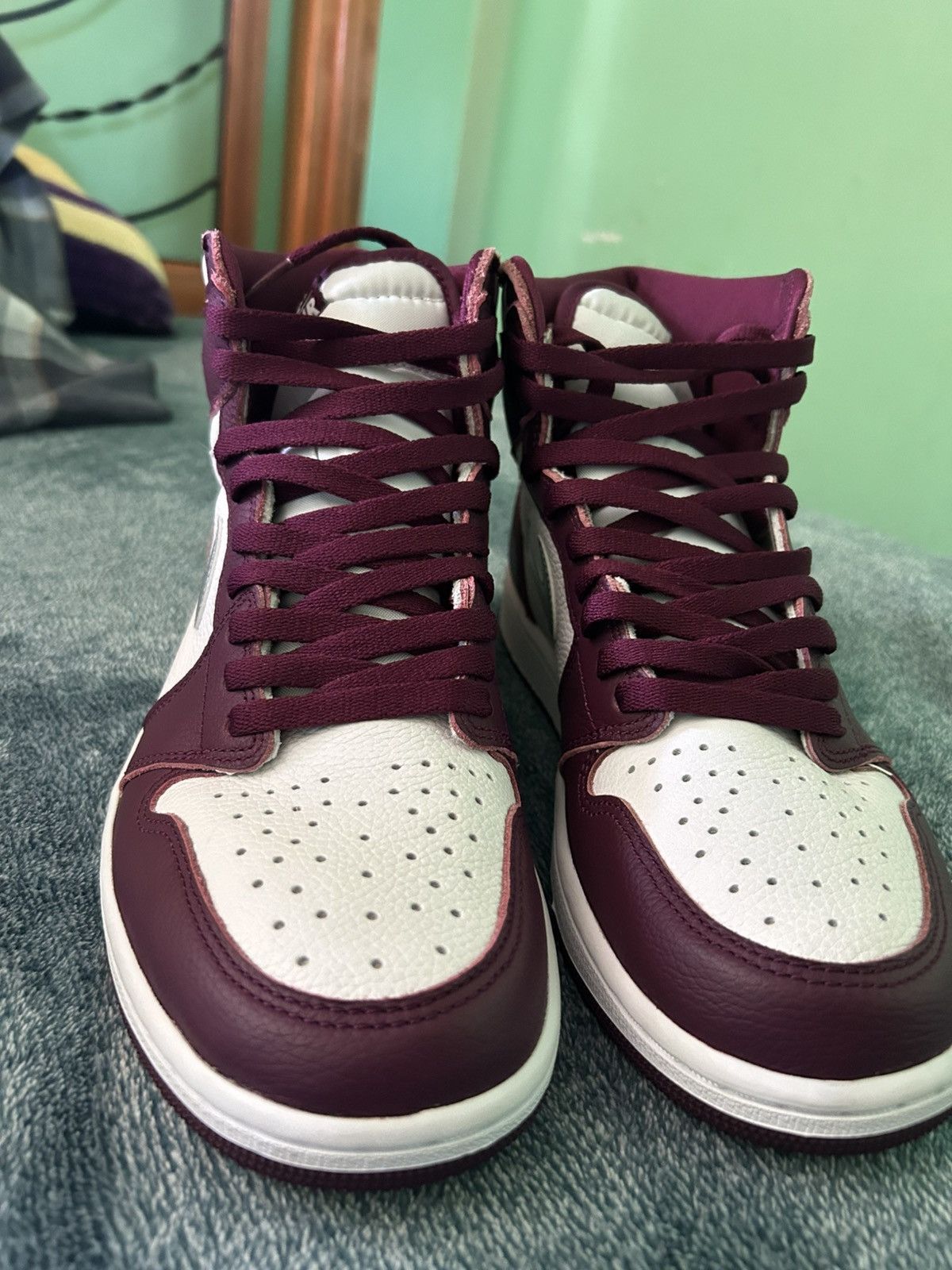 Nike × Vintage Jordan 1 high top “Bordeaux” Size US 10 / EU 43 - 3 Thumbnail