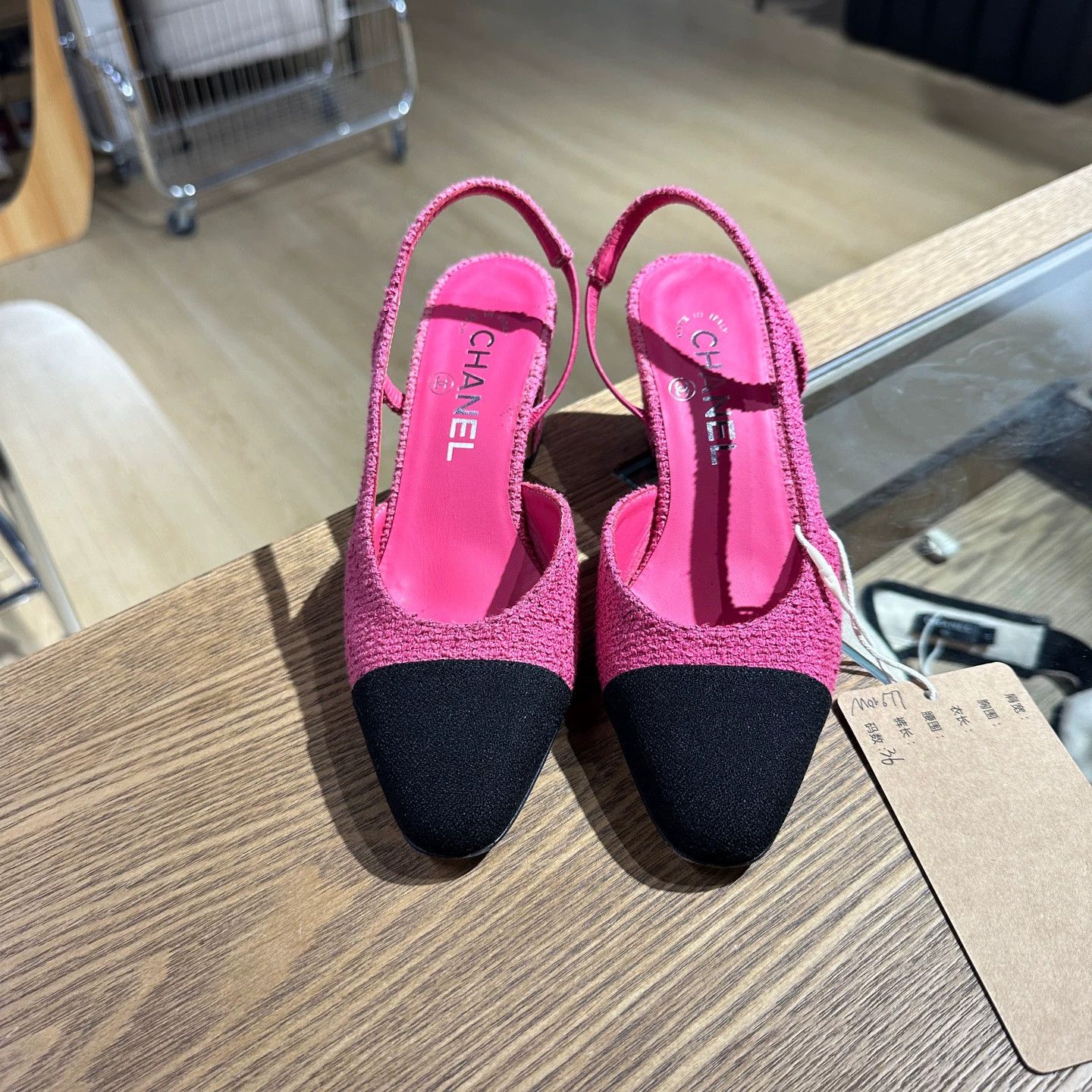 Chanel Chanel Women's Tweed Pink Black Heels 36 mar677 Size US 5.5 / IT 35.5 - 2 Thumbnail