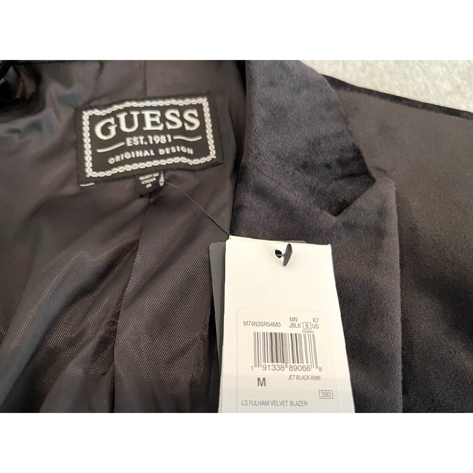 Guess GUESS Blazer Shirt Jacket Black Velvet Blazer Mens M NWT Velvet Blazer Sport Coat Fulham Black NWT Mens M Size 40R - 5 Thumbnail