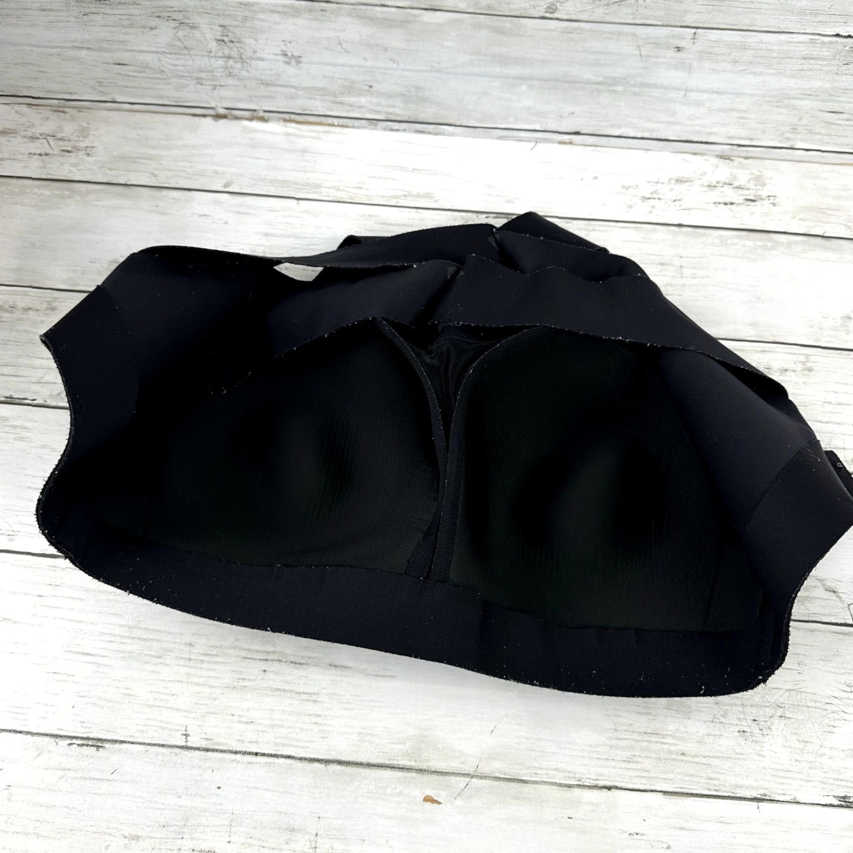 Lululemon VINTAGE Lululemon Sports Bra Womens Black Logo High Support Molded Strappy Activewear 36DD Wireless Full Cup Women's Size ONE SIZE - 6 Thumbnail