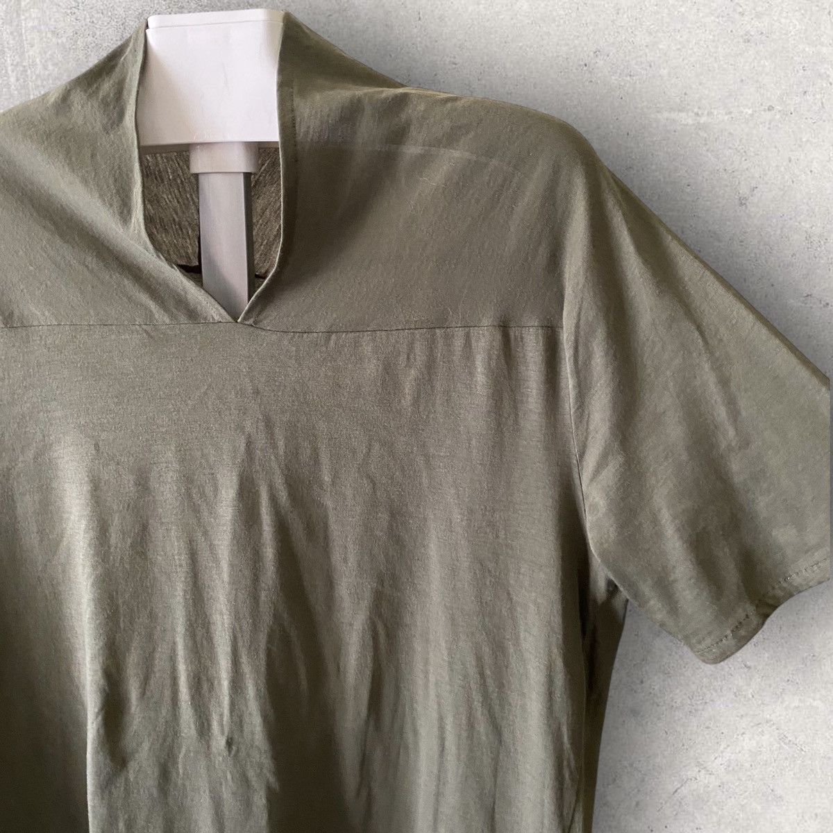 Maison Margiela SS11 Cut And Sew V Neck T Shirt Size US M / EU 48-50 / 2 - 2 Thumbnail