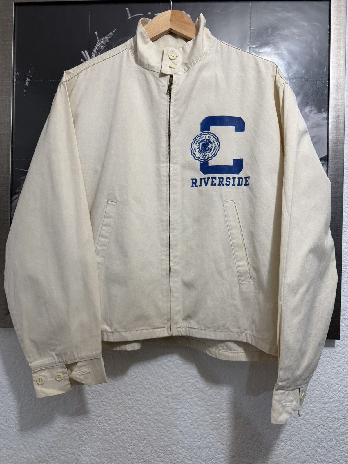 Other THE UNIVERSITY OF CALIFORNIA RIVERSIDE 1960’s Size US L / EU 52-54 / 3 - 1 Thumbnail