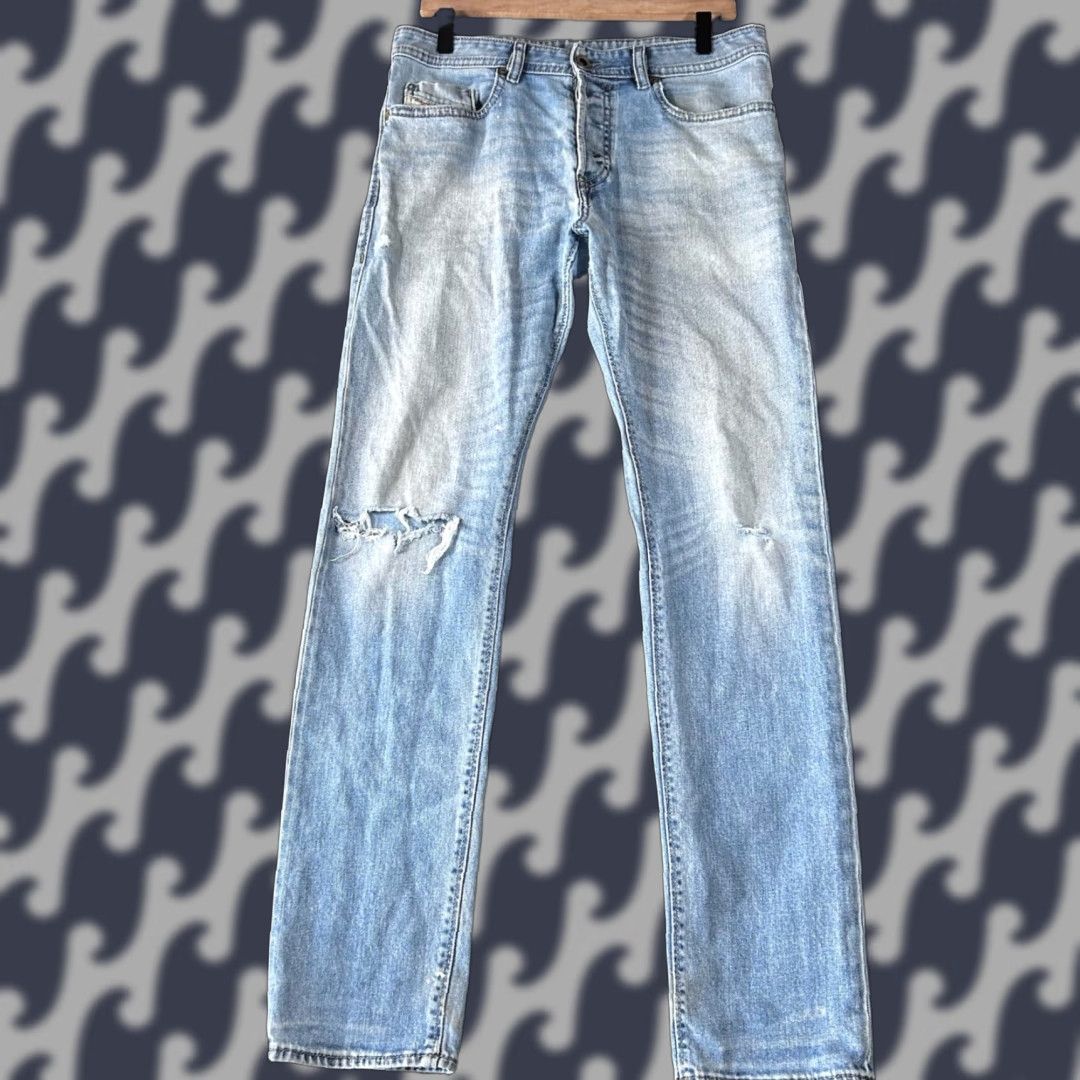 Diesel Diesel Buster Jeans Blue Mens 31x32 Distressed Stretch Tapered 5-Pocket Denim Slim Regular Rise Mid-Denim Wallet Button N/A Size US 31 - 1 Thumbnail