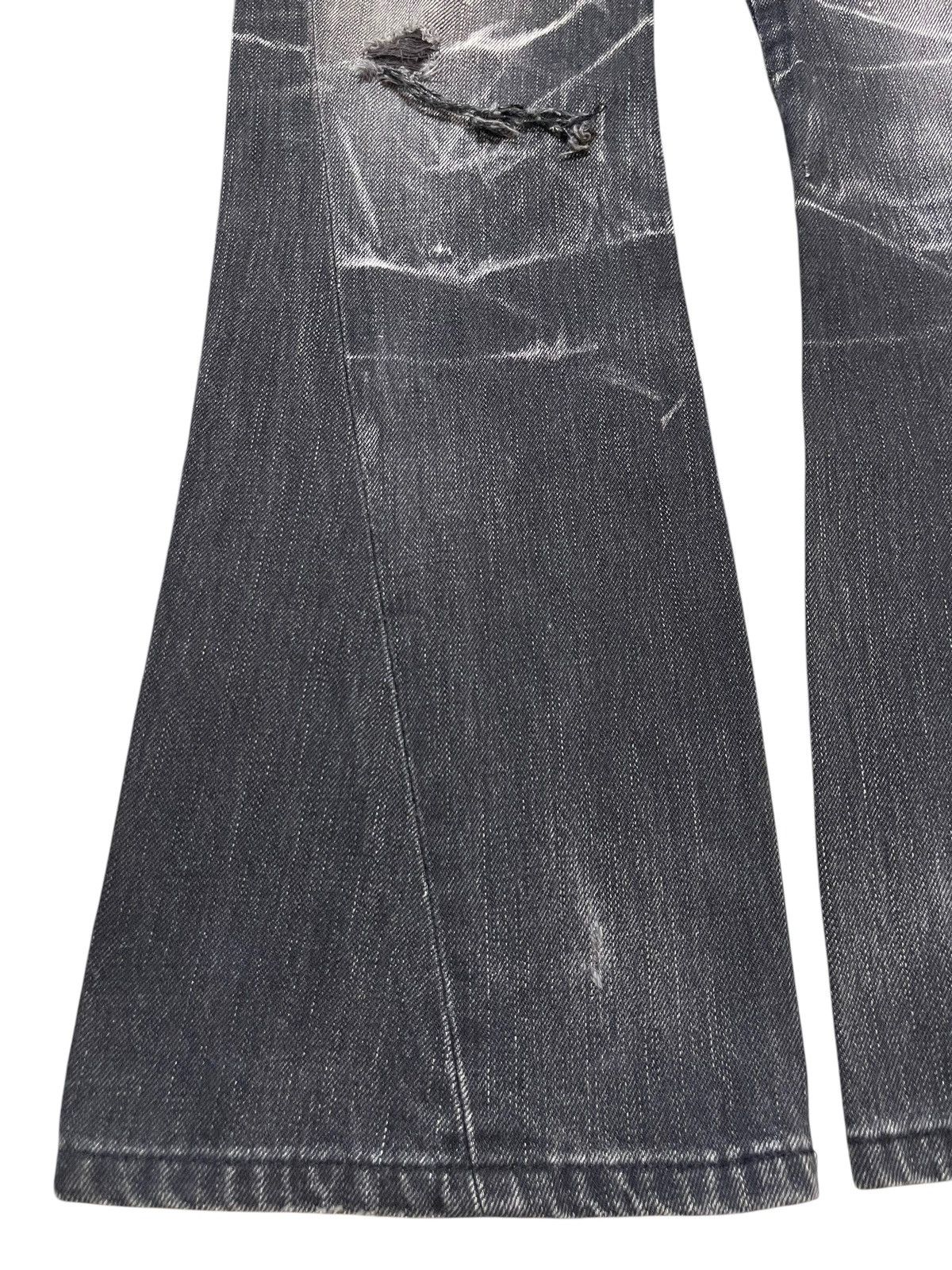 Tornado Mart Vintage Japan Tornado Mart Faded Wash Distressed Flare Jeans Size US 30 / EU 46 - 7 Thumbnail