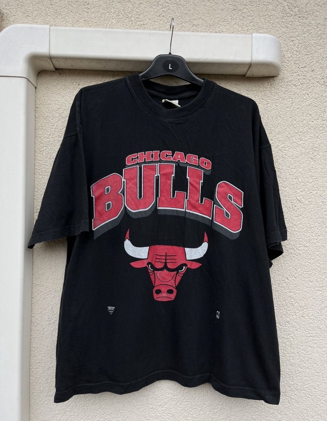 Nutmeg Vintage NBA Chicago Bulls Nutmeg Tee merch Basketball Jordan Size US XL / EU 56 / 4 - 1 Thumbnail