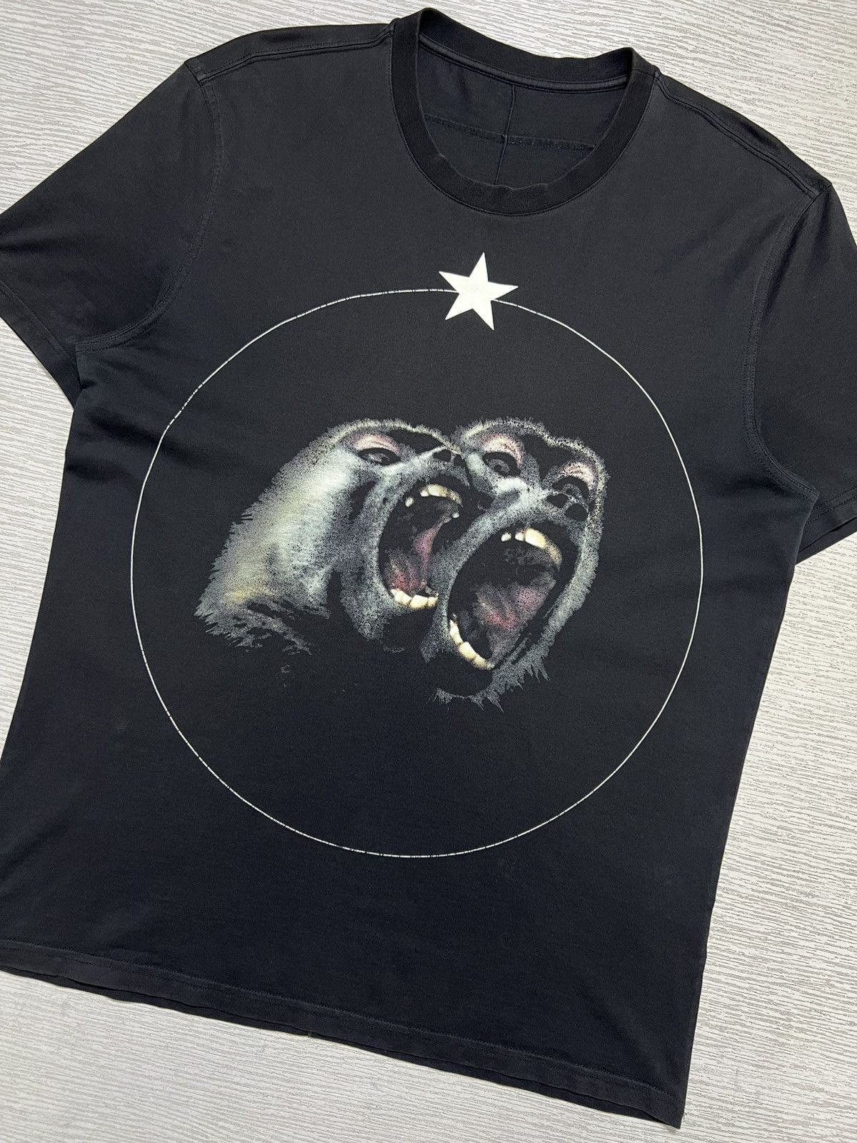 Givenchy Givenchy - Riccardo Tisci - S/S 16 - Monkey Brothers T-Shirt Size US XL / EU 56 / 4 - 3 Thumbnail