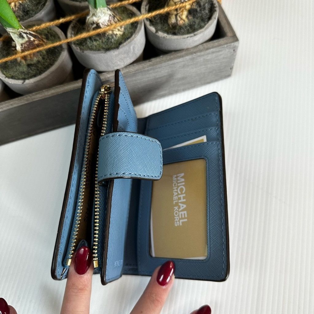 Michael Kors Michael Kors jet set travel bifold zip coin Size ONE SIZE - 7 Thumbnail
