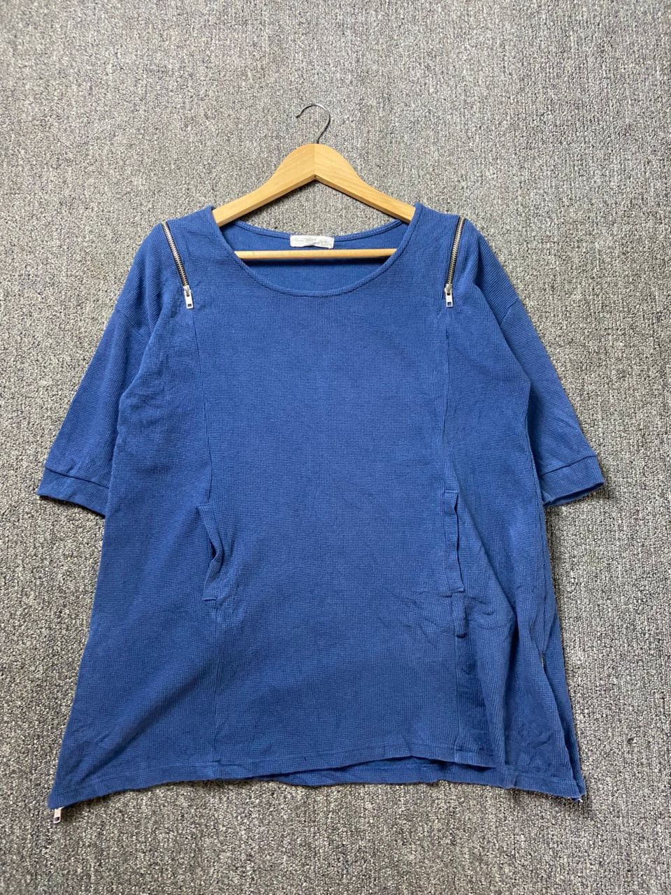 LOWRYS FARM LOWRYS FARM Brand Waffle Tshirt with Zip Line (193) Size XS / US 0-2 / IT 36-38 - 1 Thumbnail