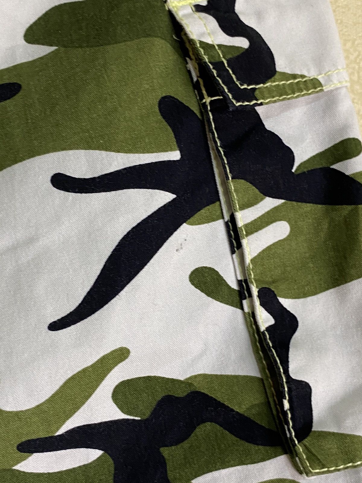 Karl Kani × Rap Tees Karl Kani camo Shorts Size 28 cargo streetwear Size US 28 / EU 44 - 6 Thumbnail