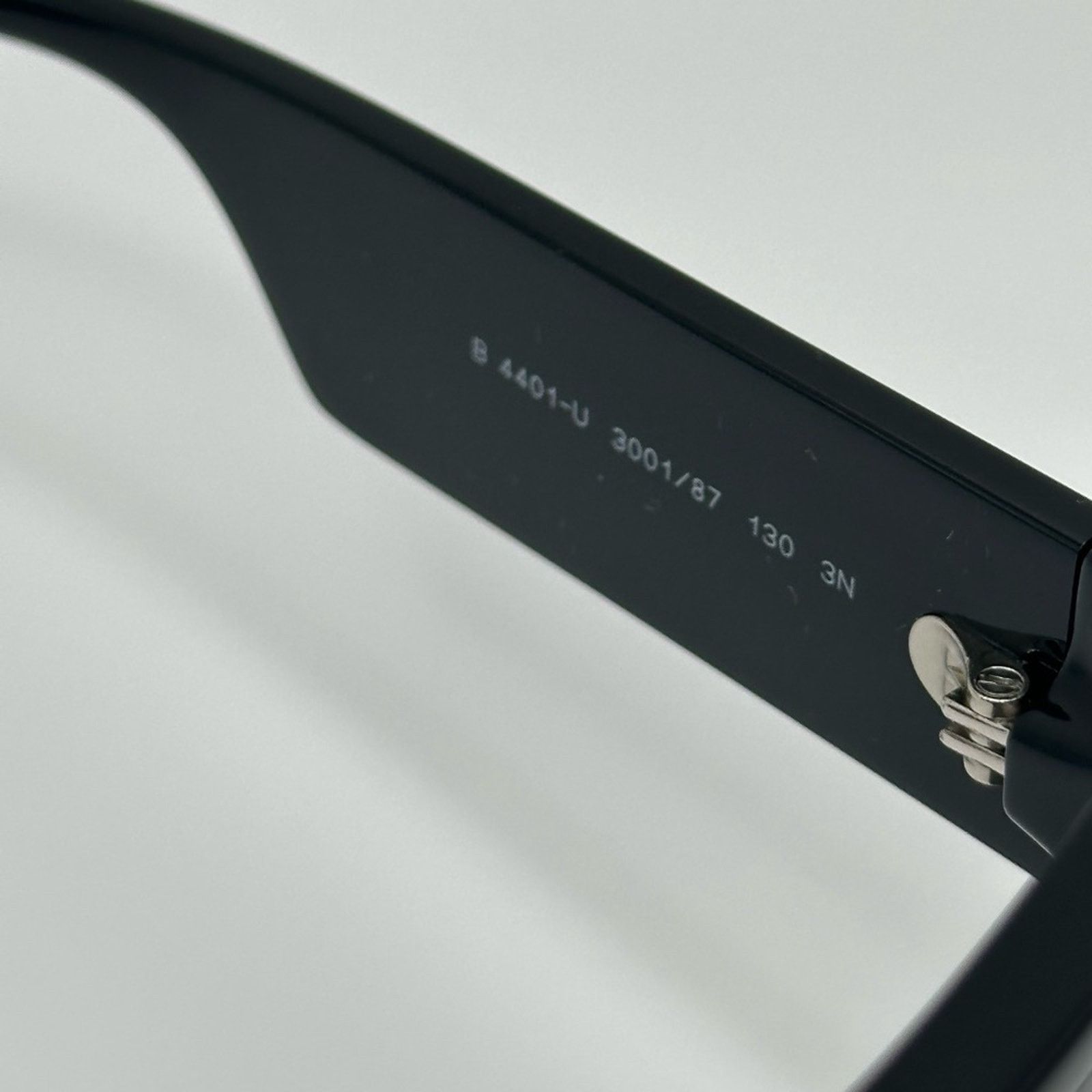 Burberry NEW BURBERRY BE4401U 300187 Black/DarkGrey Unisex Sunglasses Size ONE SIZE - 6 Thumbnail