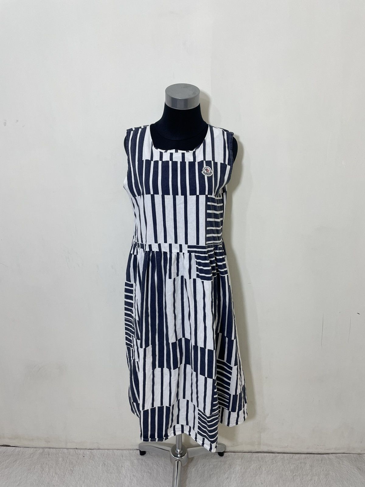 Moncler 2000s Moncler Sleeveless Striped Patchwork Dress Y2K Loro Size M / US 6-8 / IT 42-44 - 1 Thumbnail